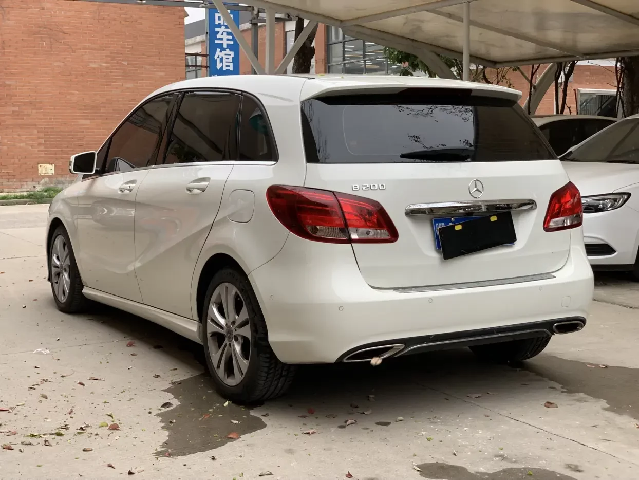 Mercedes-Benz B Class