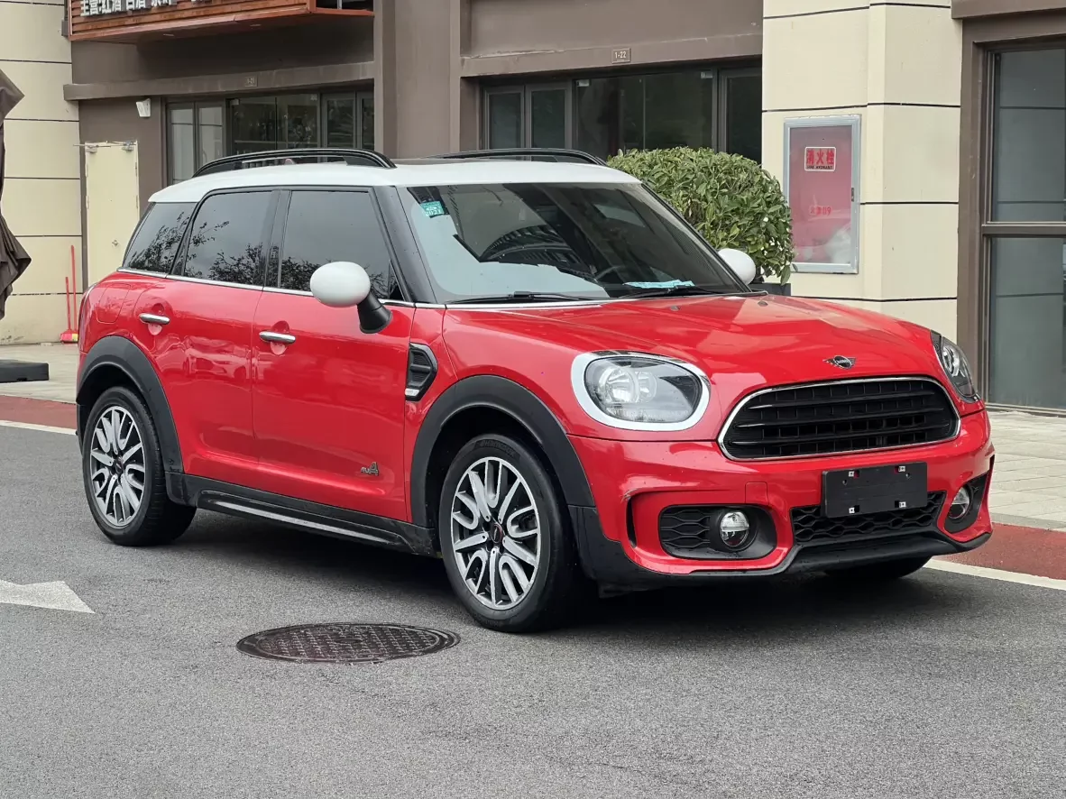 MINI COUNTRYMAN