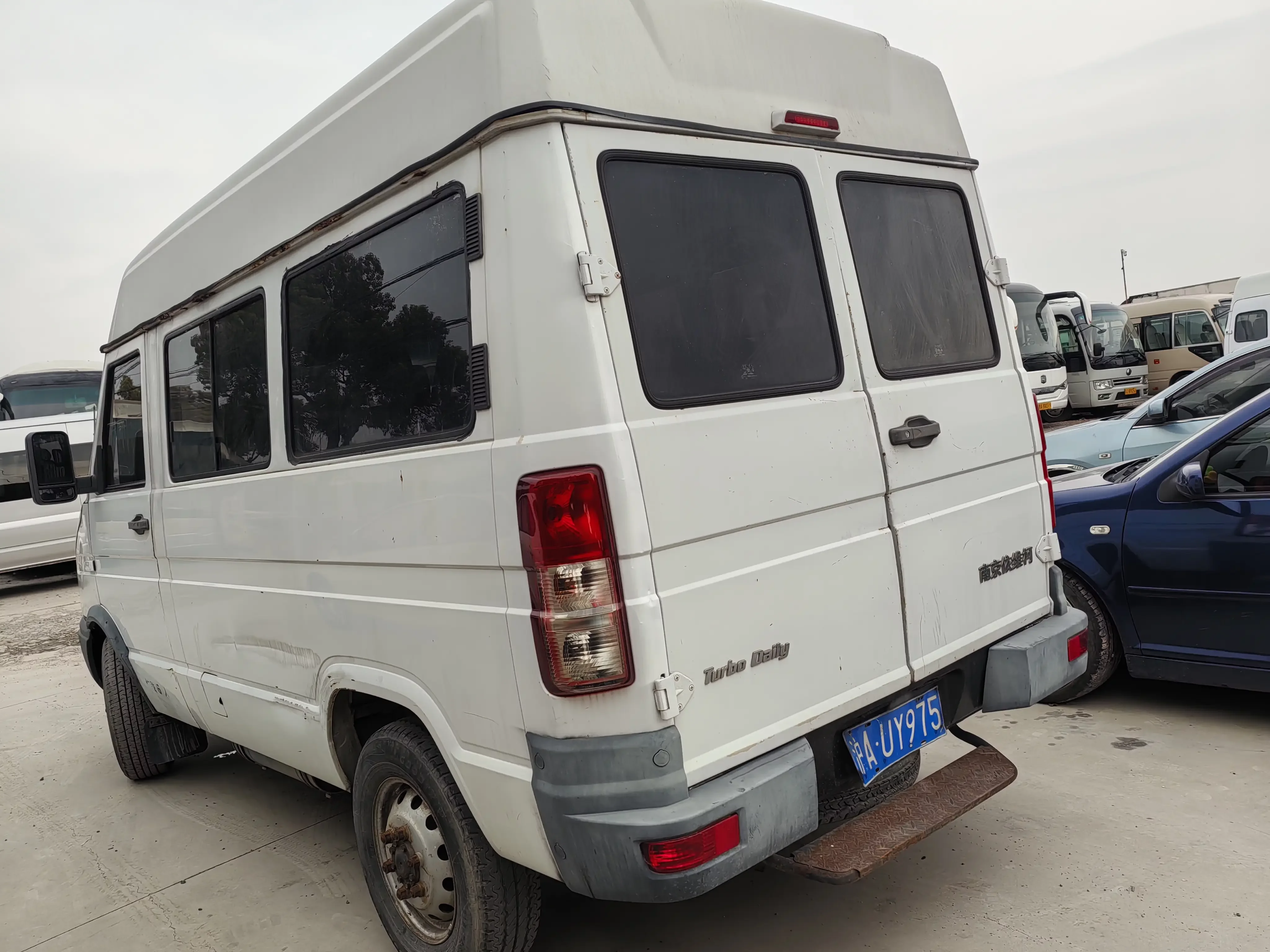 Iveco proud