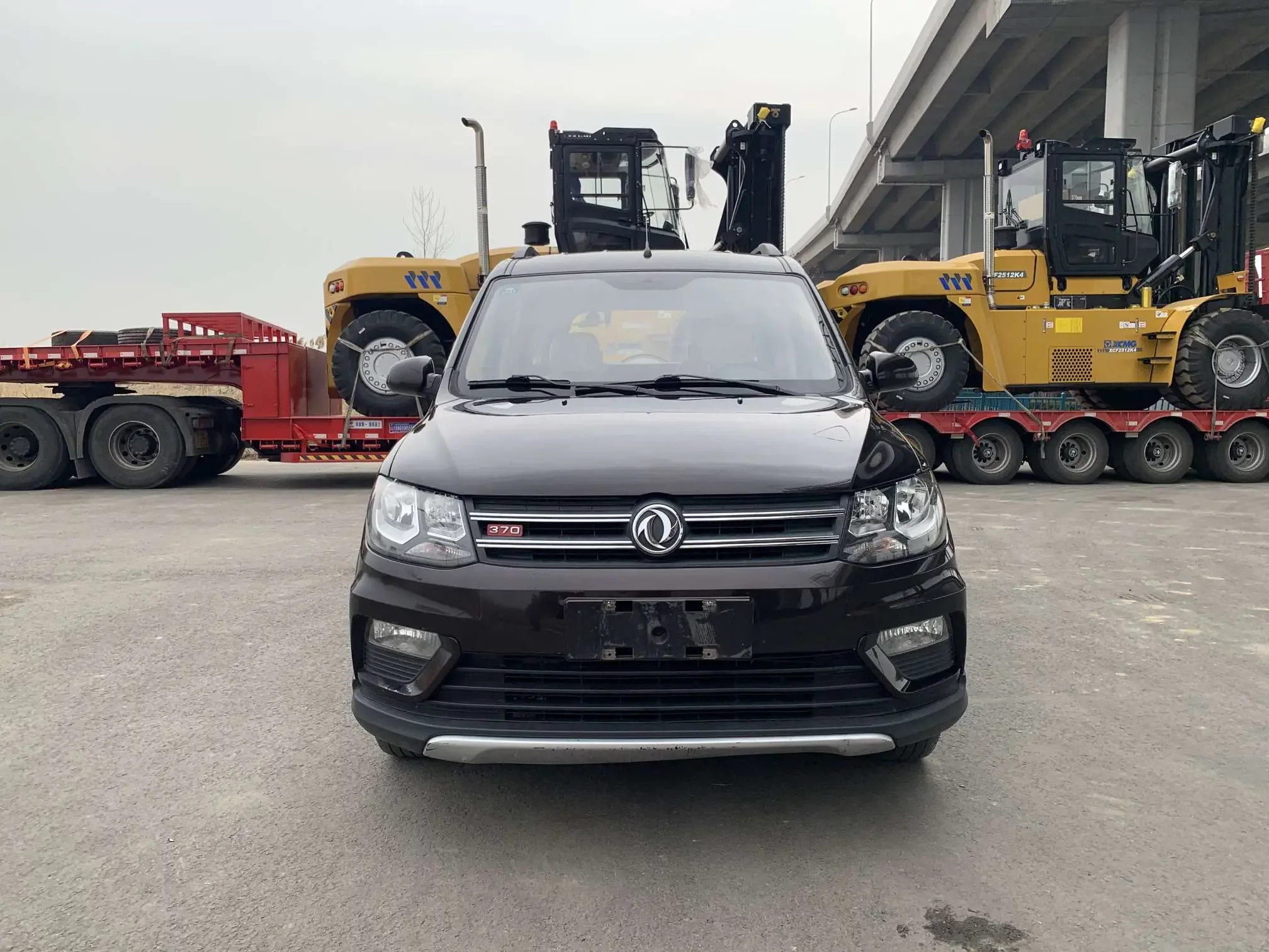 Dongfeng Fengon 370