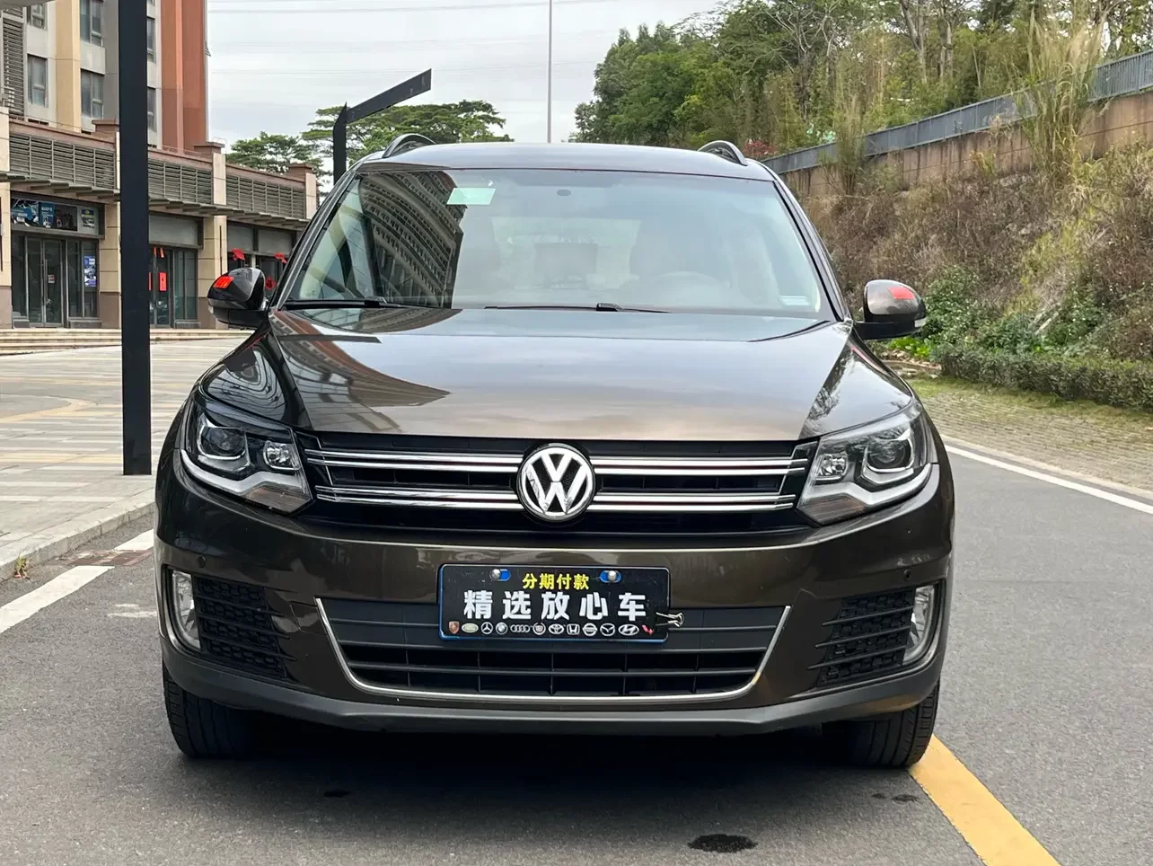 Volkswagen Tiguan (Tharu)