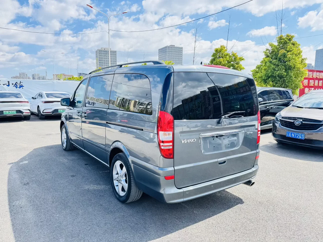 Mercedes-Benz Viano