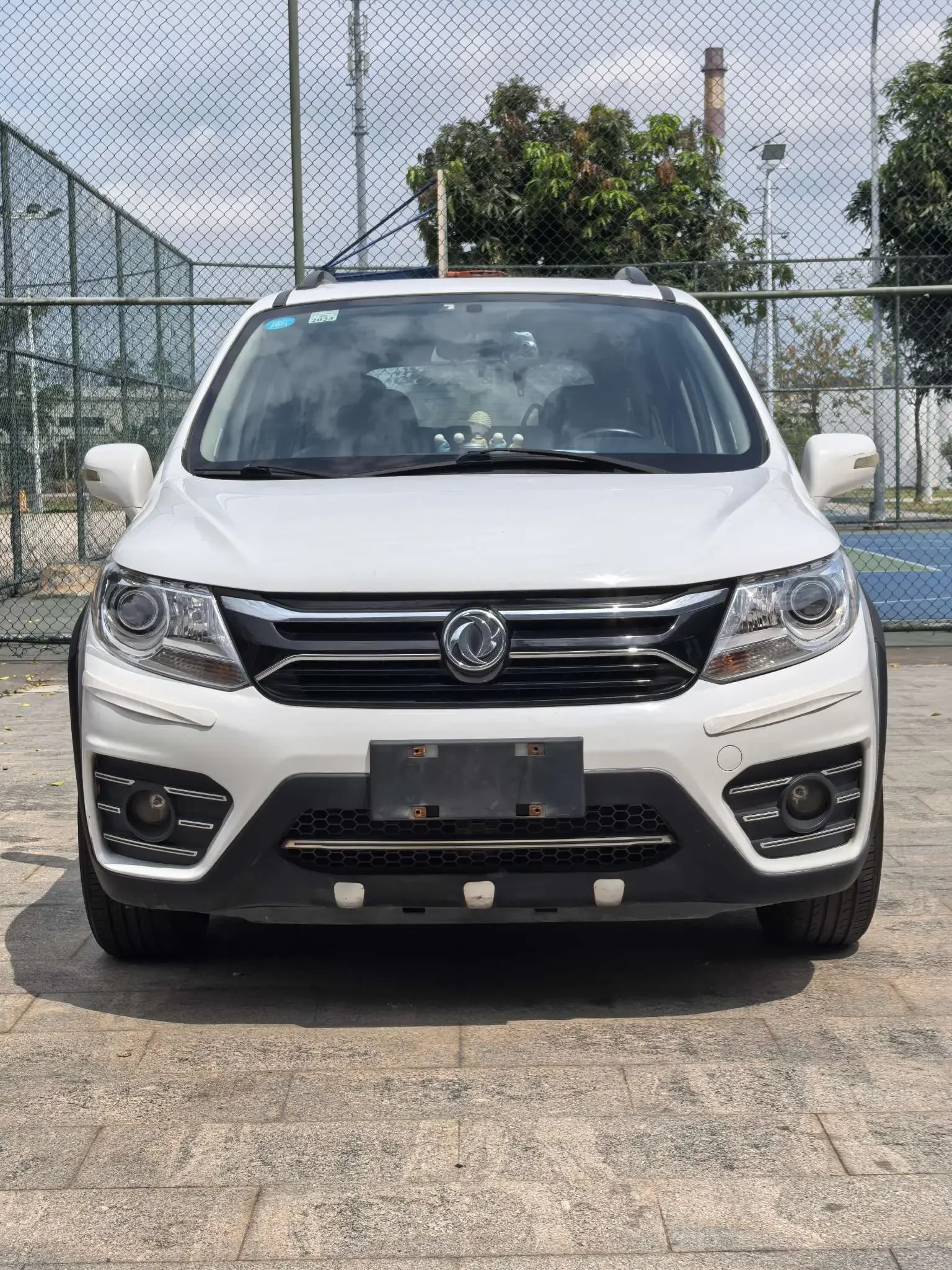 Forthing Jingyi XV