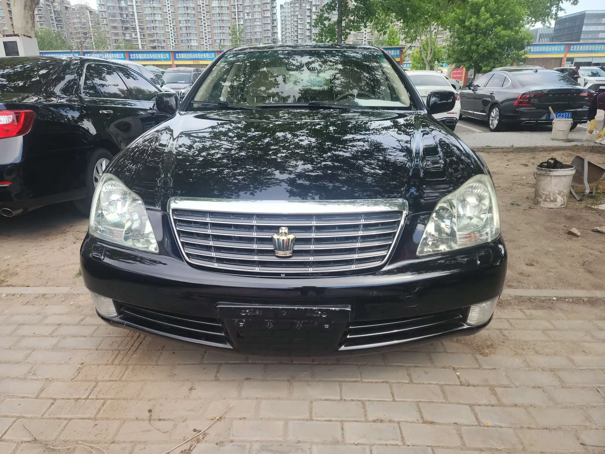 Toyota crown