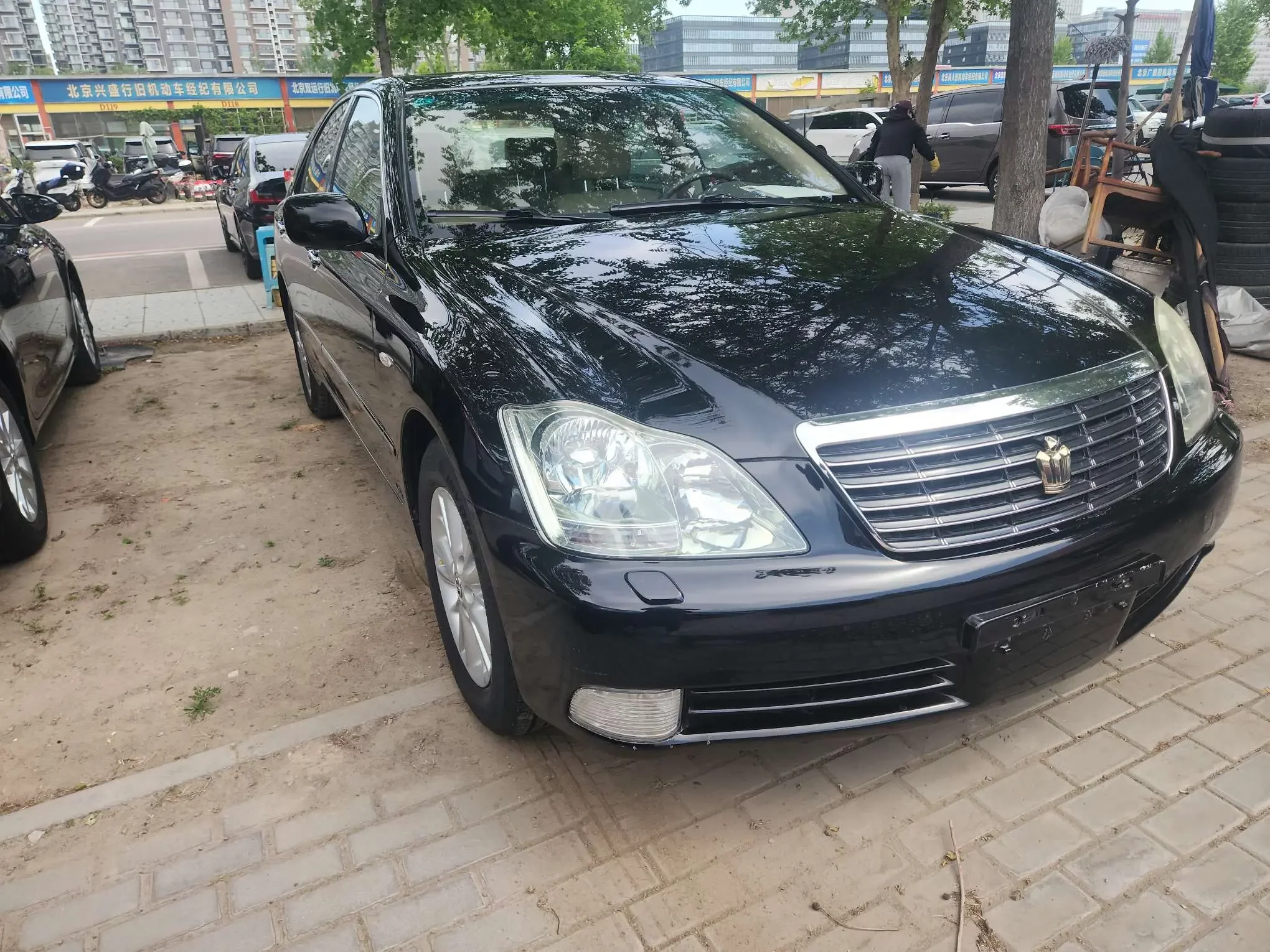 Toyota crown