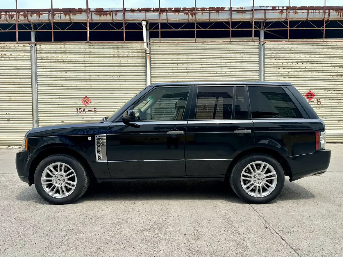 Land Rover range rover