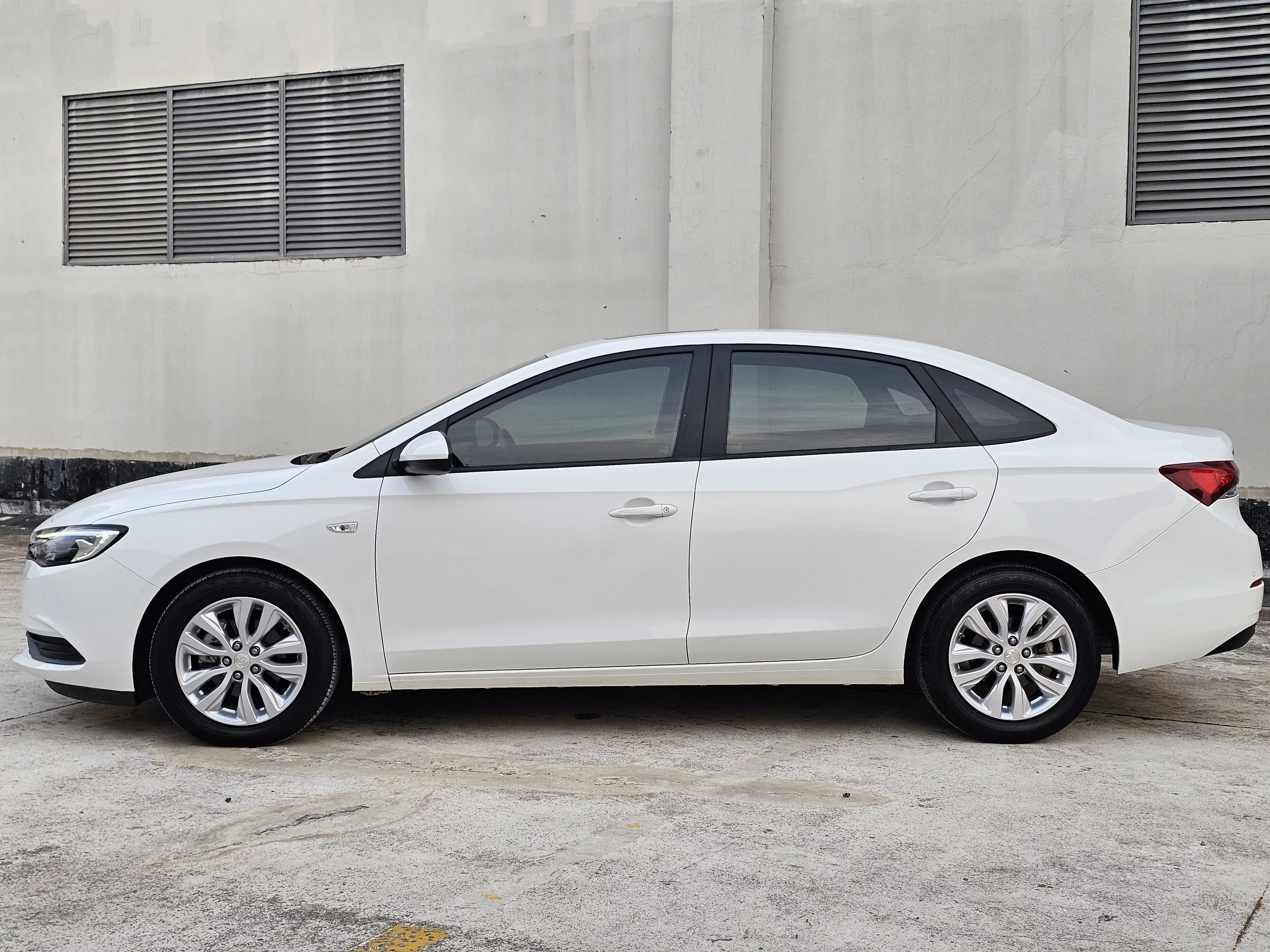 Buick Yinglang
