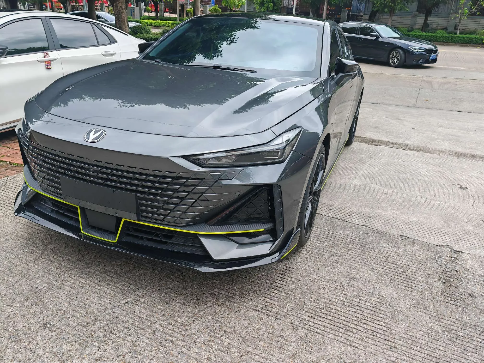CHANGAN UNI-V