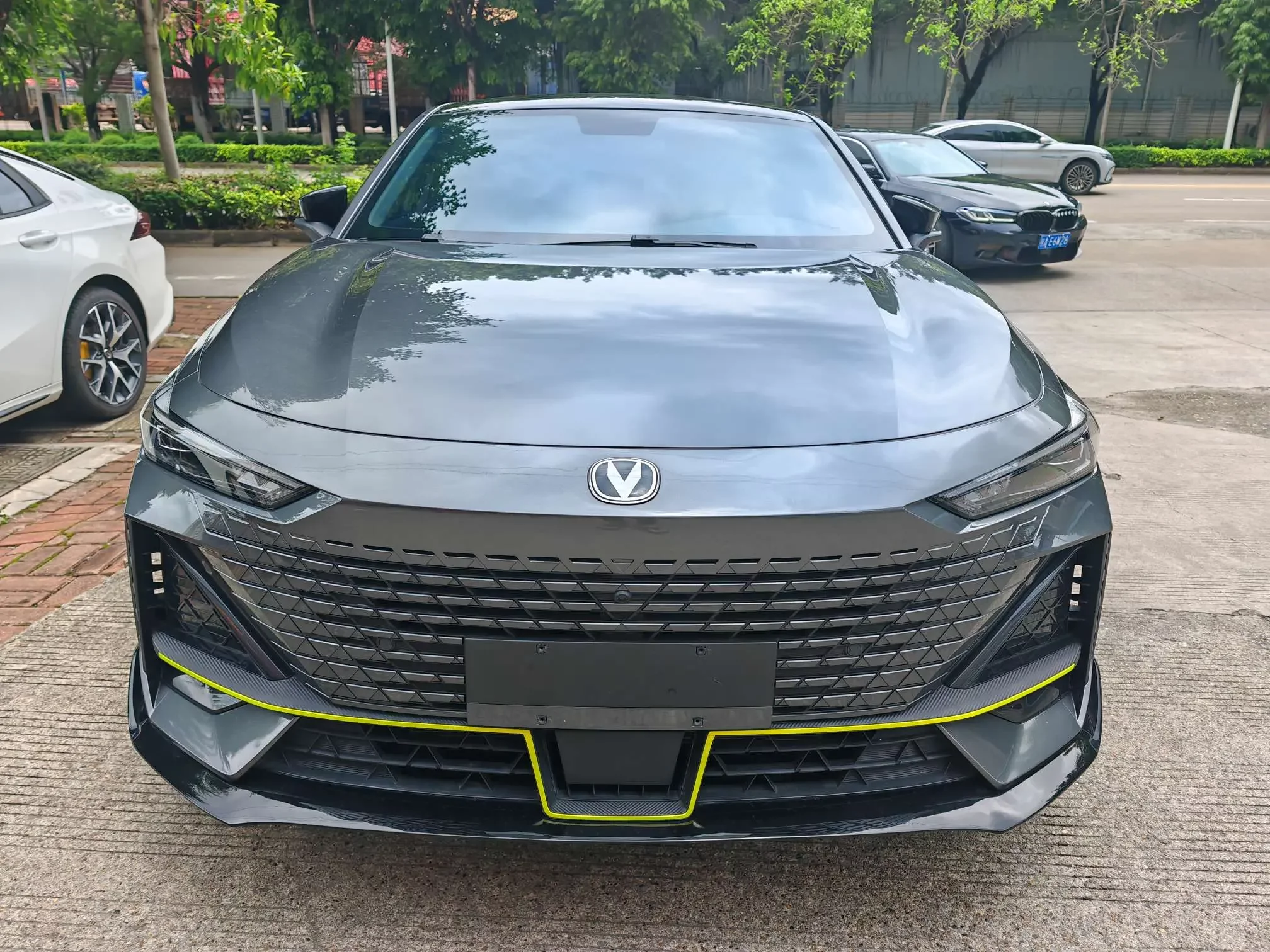 Changan UNI-V
