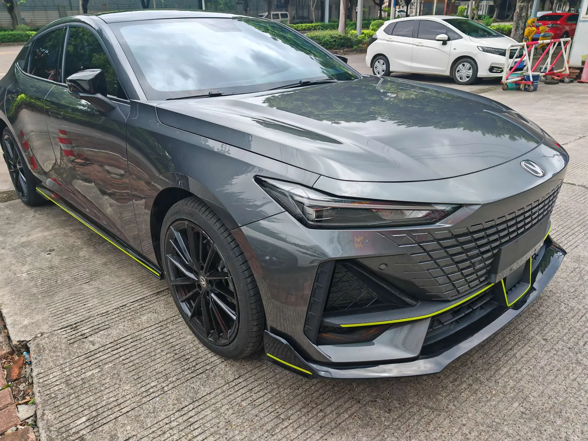 Changan UNI-V