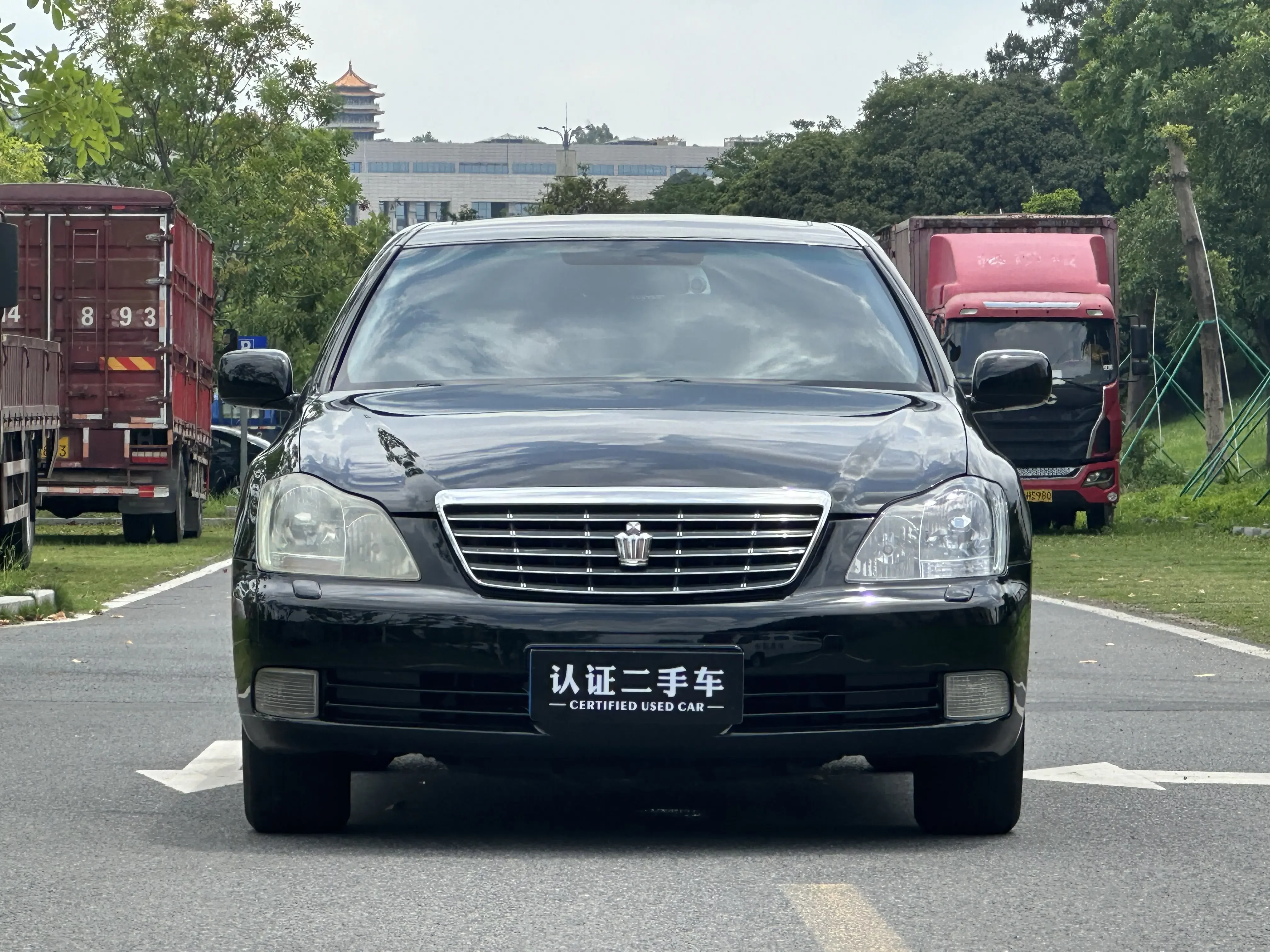 Toyota crown