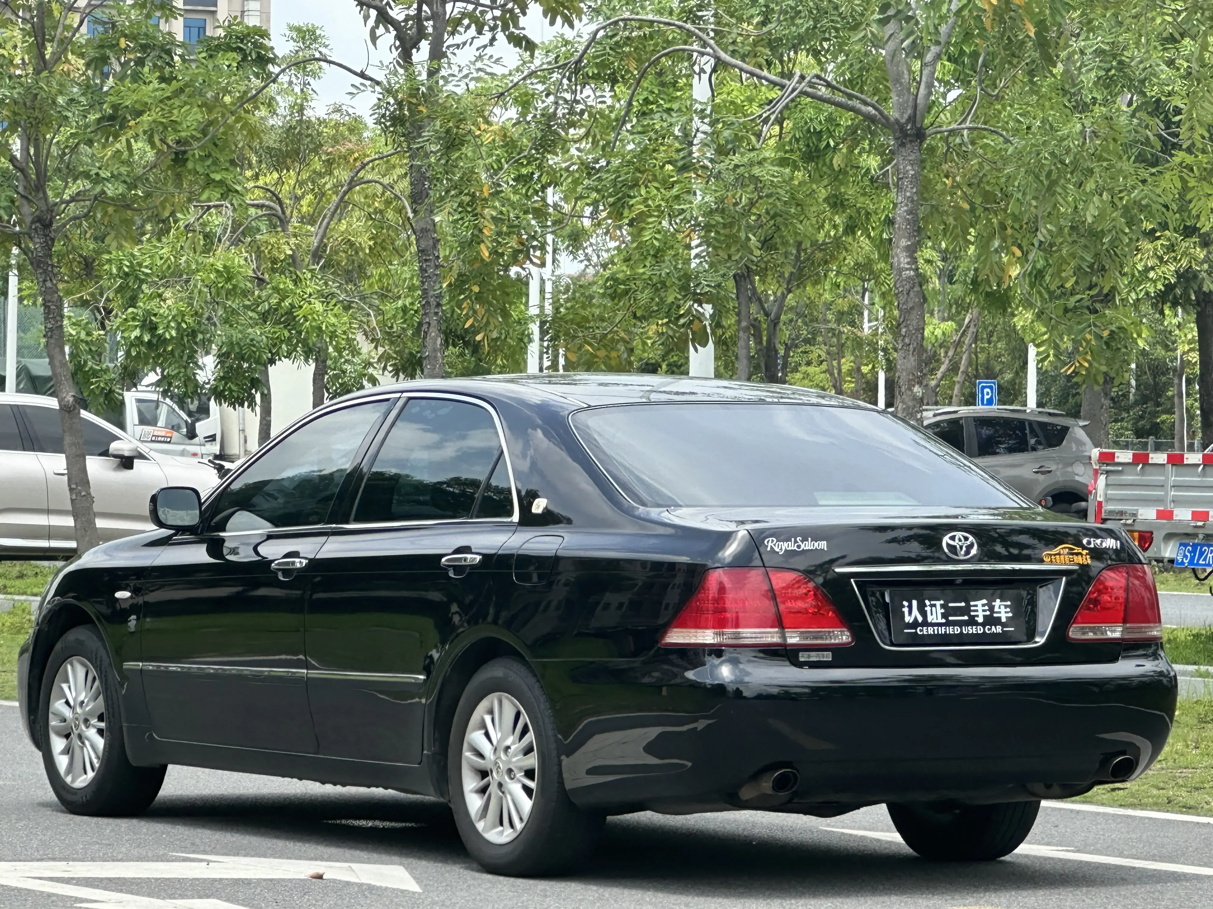 Toyota crown