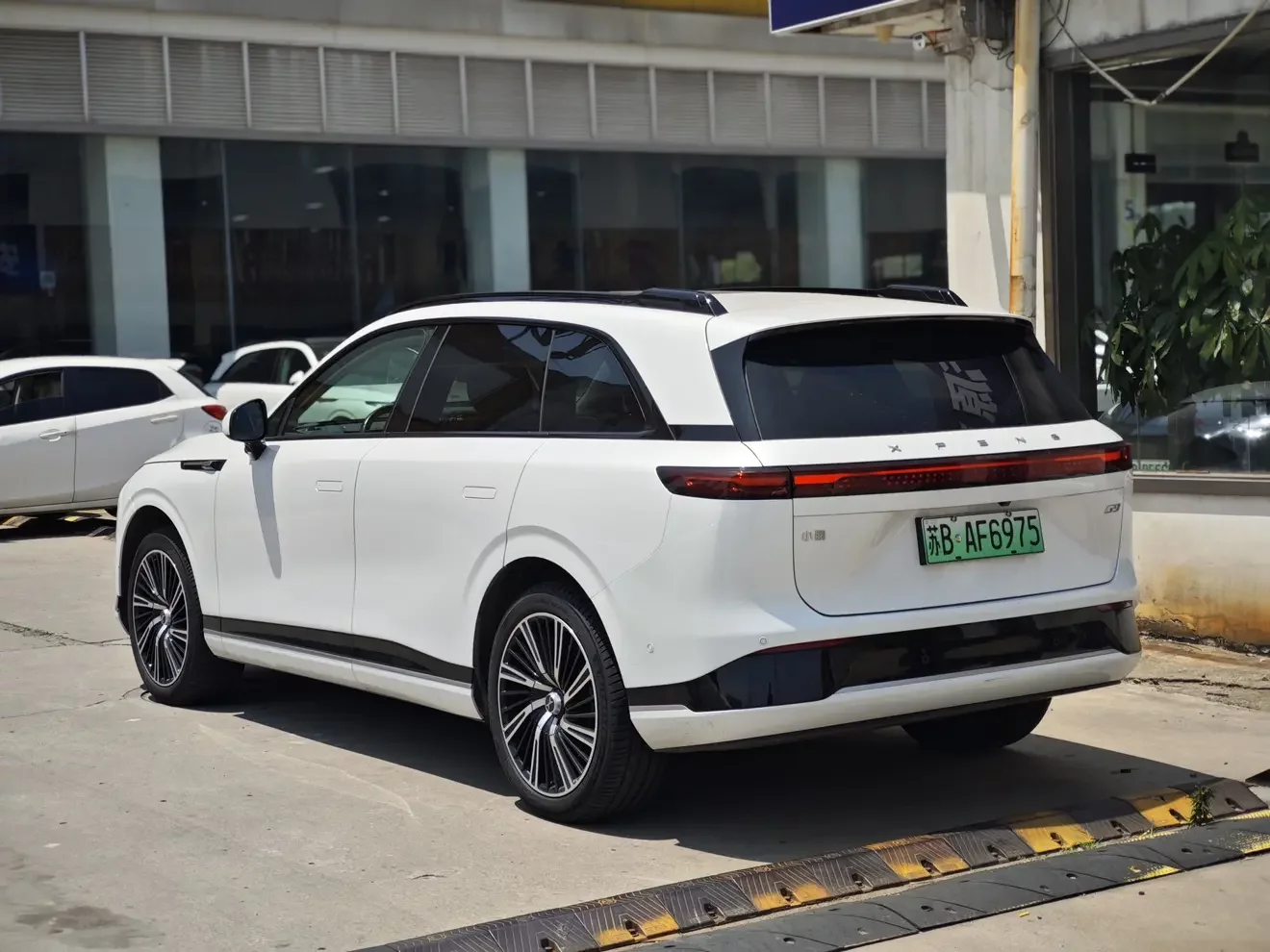Xpeng G9