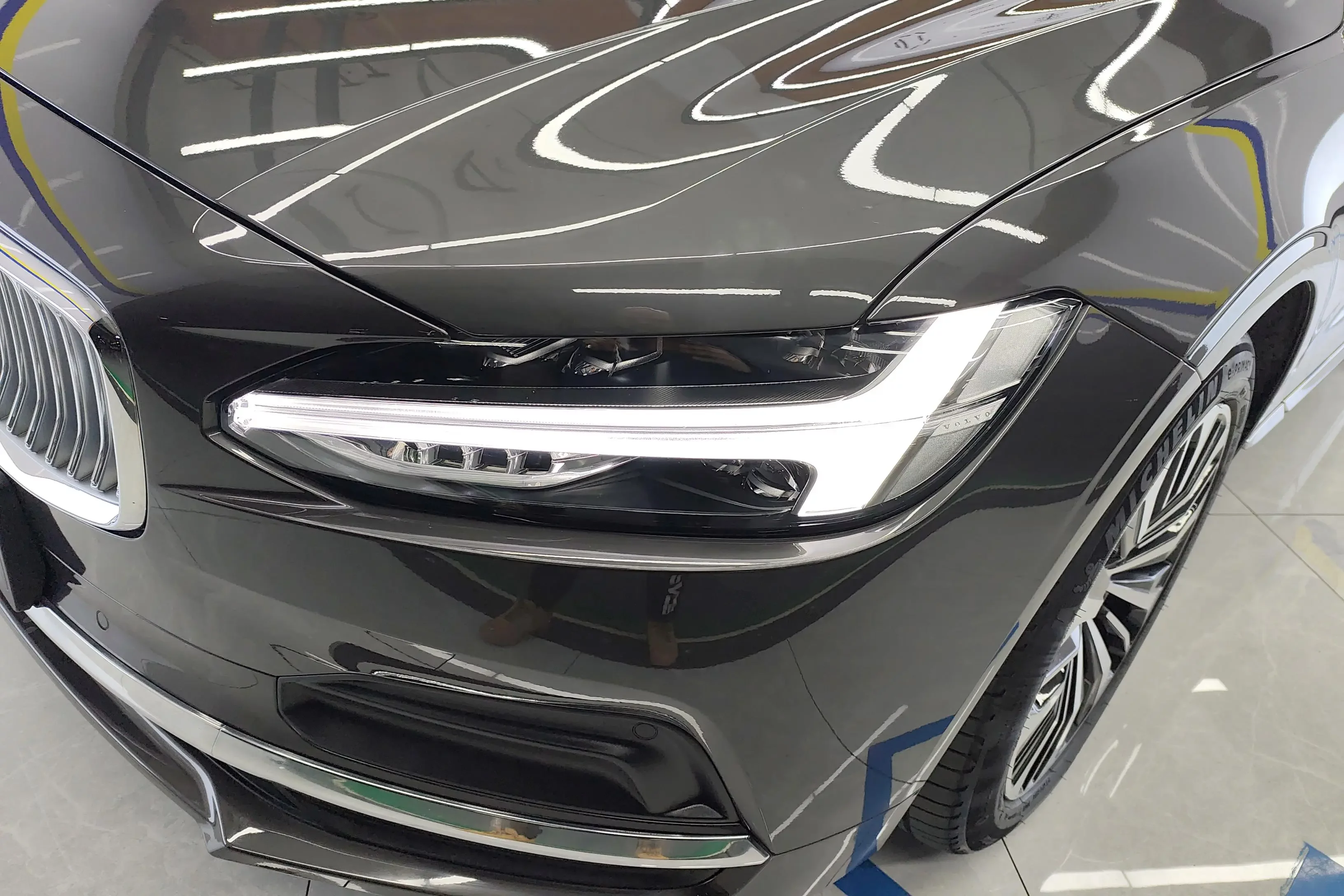 Volvo S90