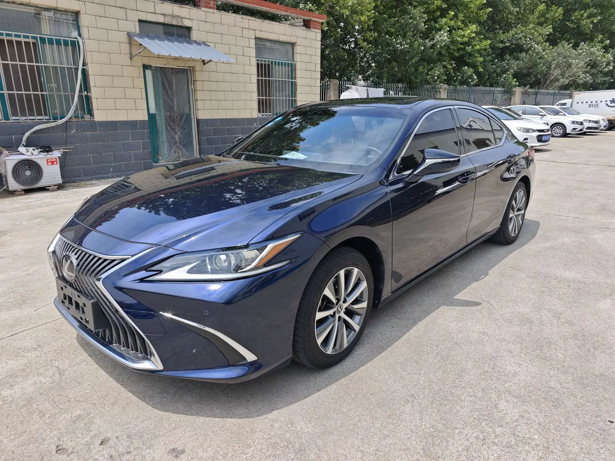 Lexus ES