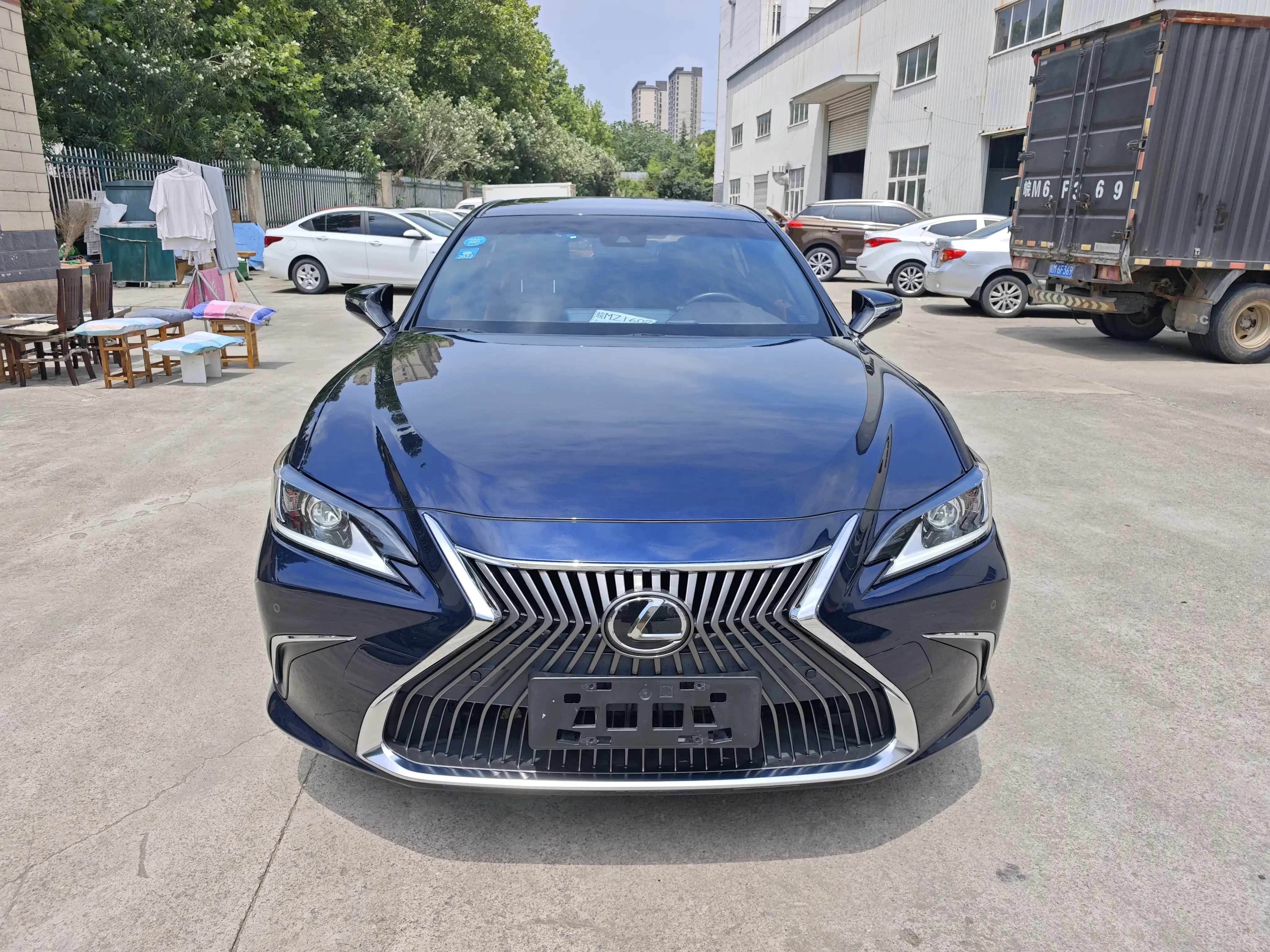 Lexus ES