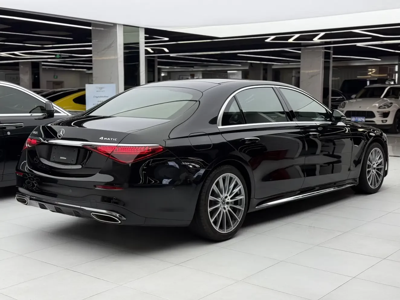 Mercedes-Benz S Class