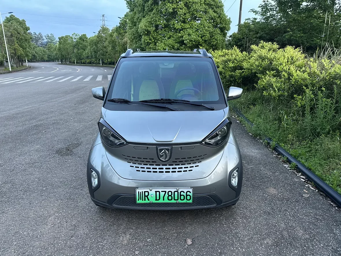 Baojun E100
