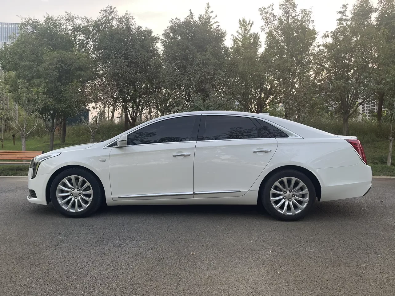 Cadillac XTS
