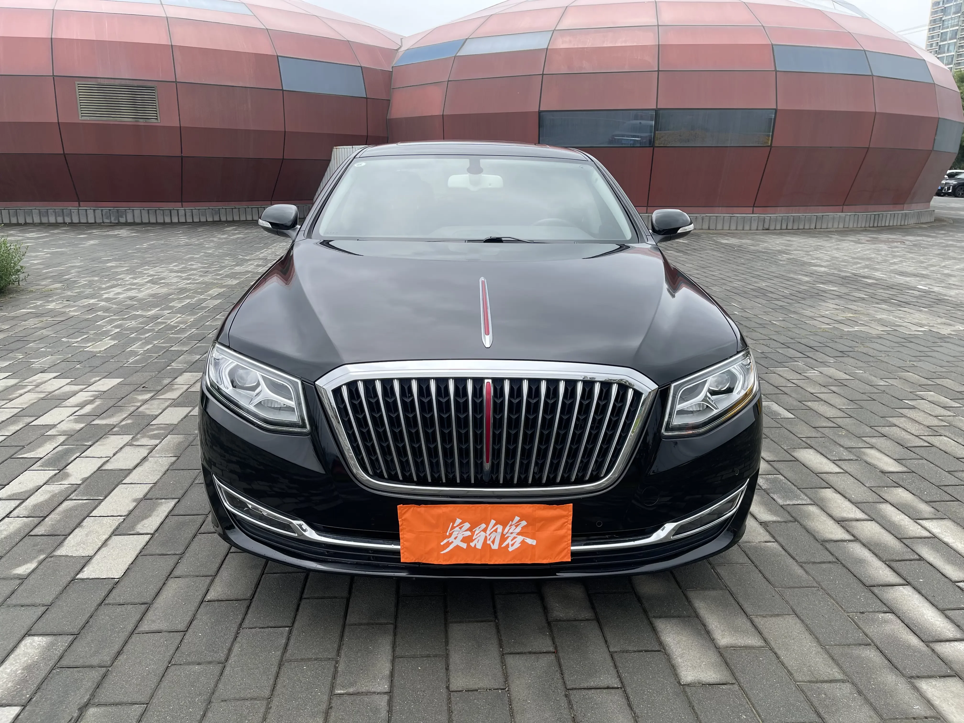 Hongqi H7