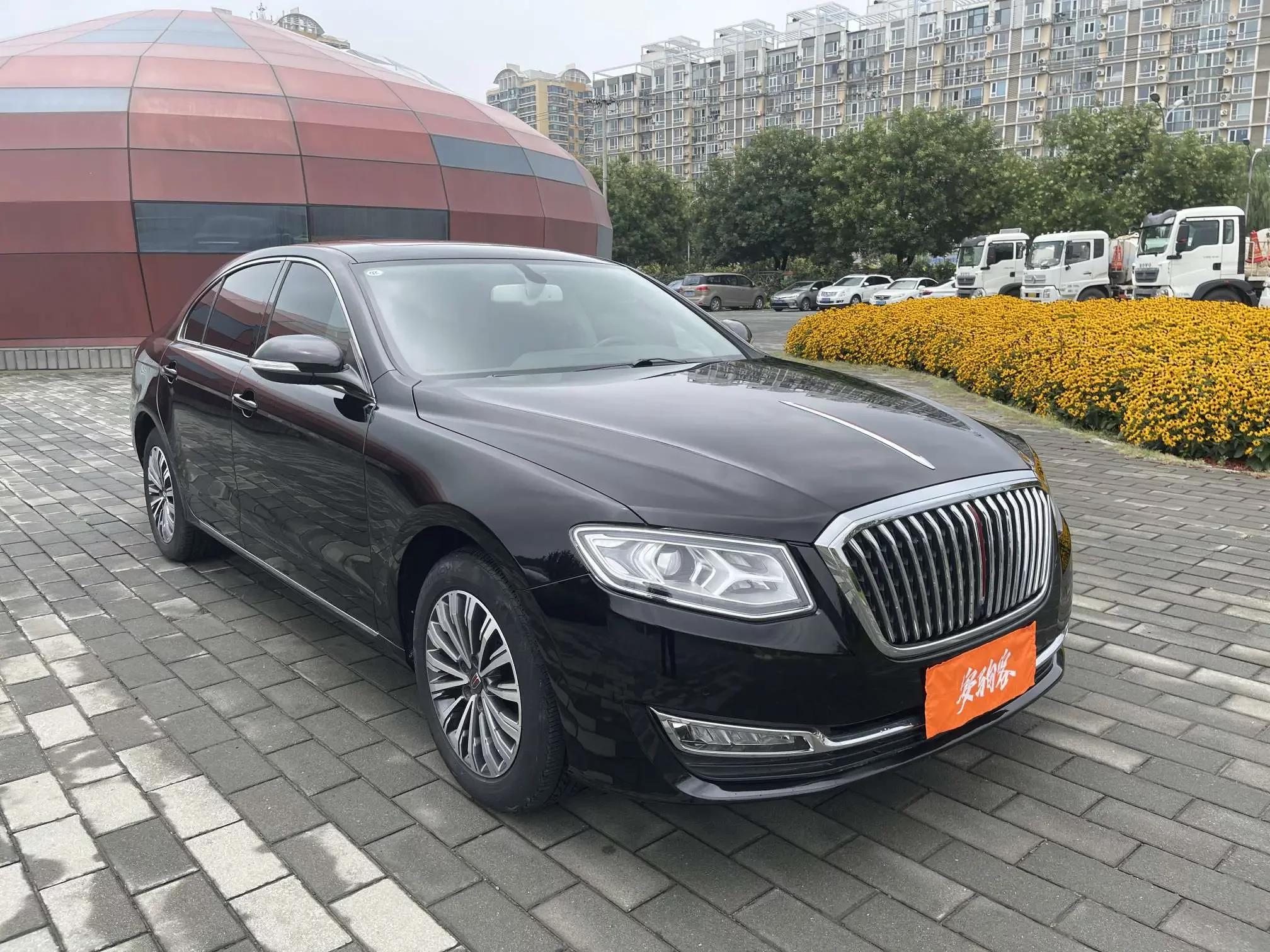 Hongqi H7