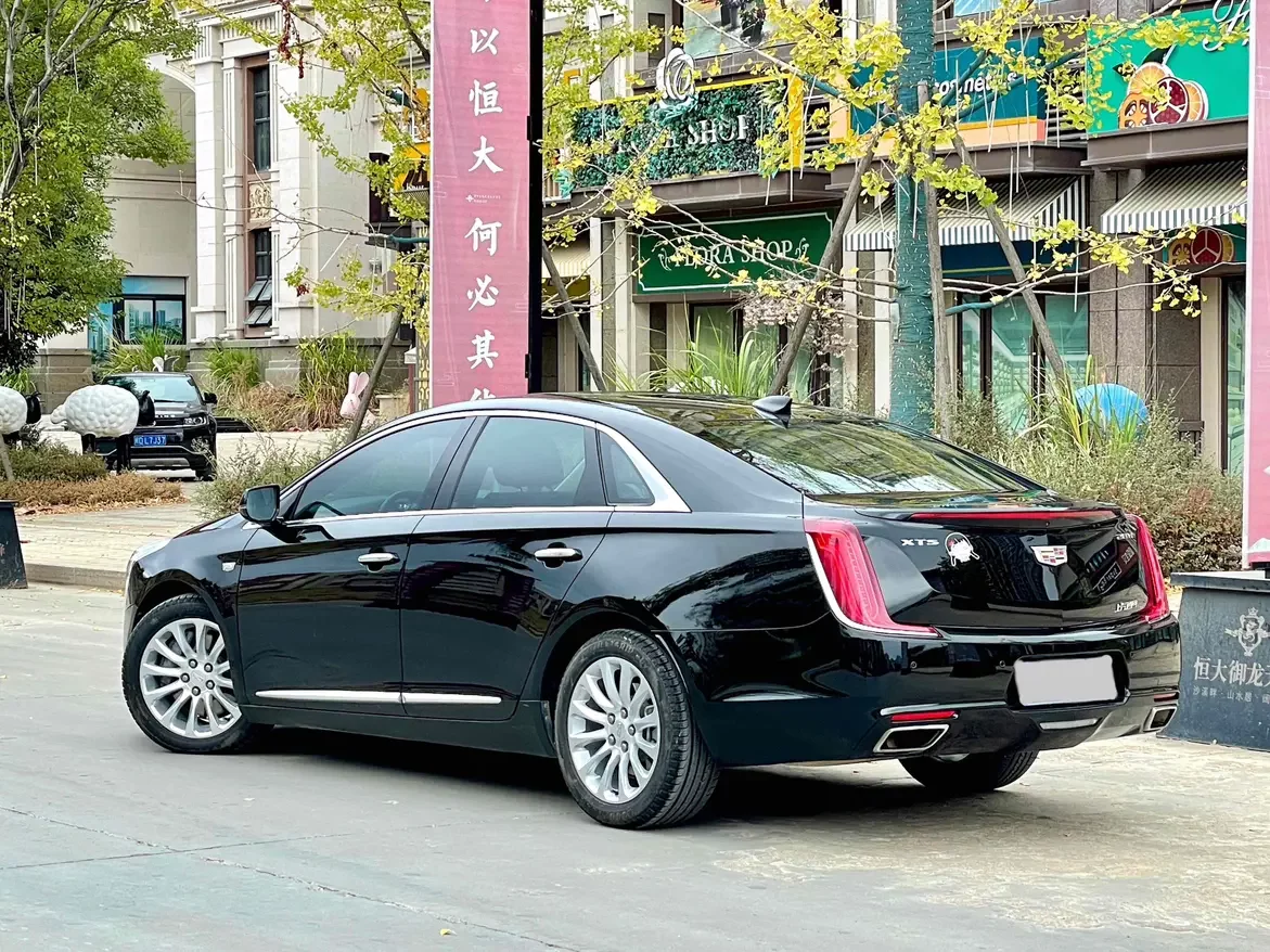Cadillac XTS