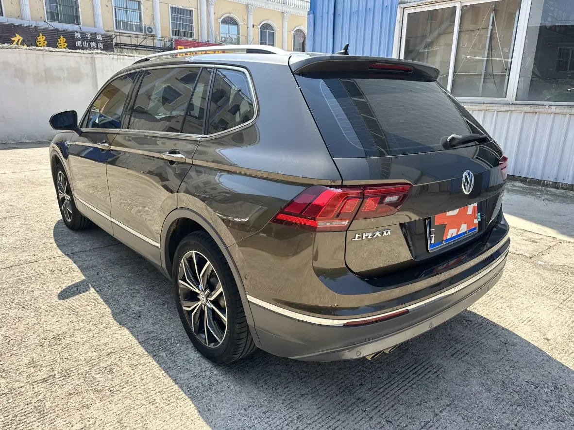 Volkswagen Tiguan L