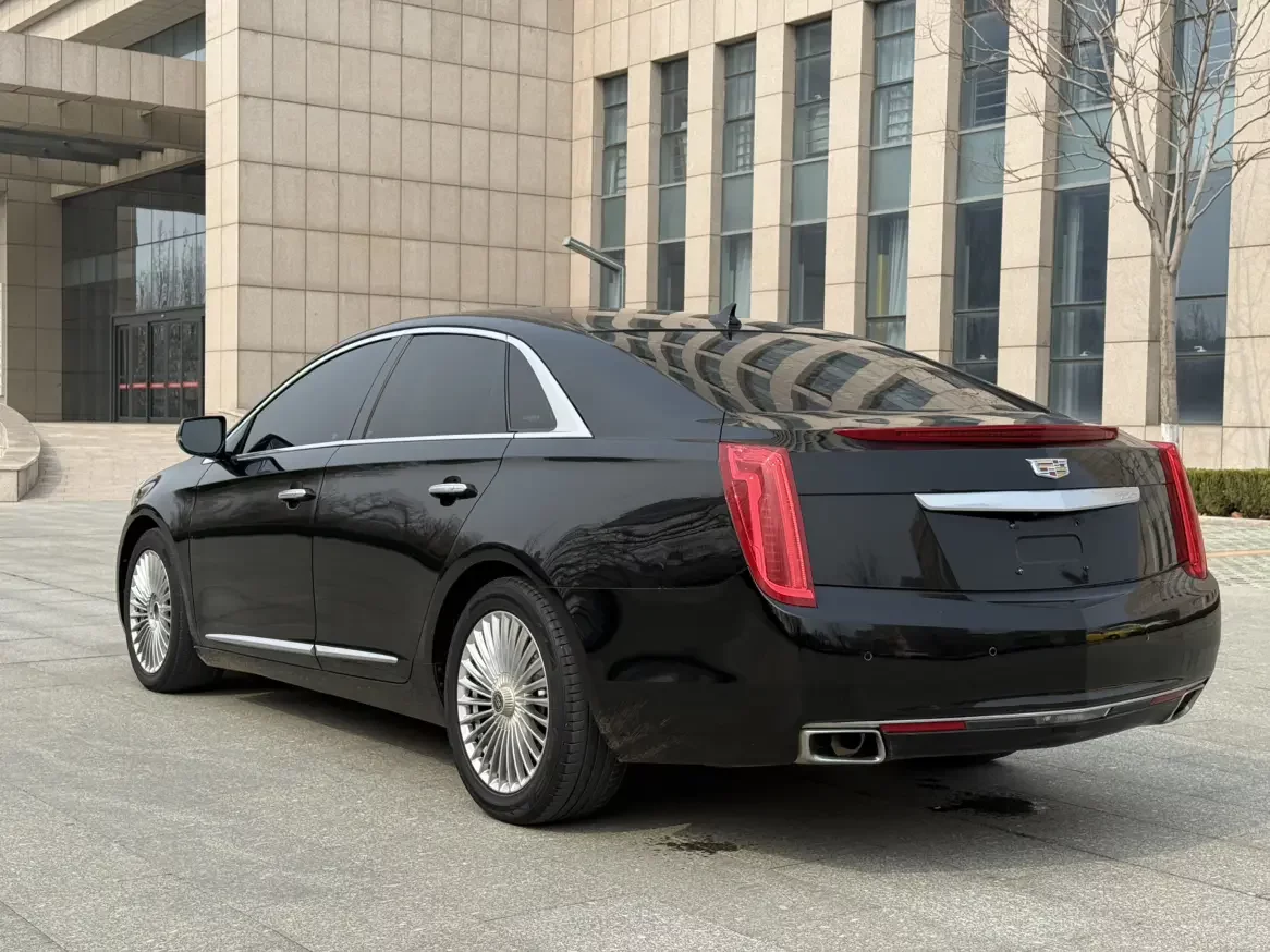Cadillac XTS