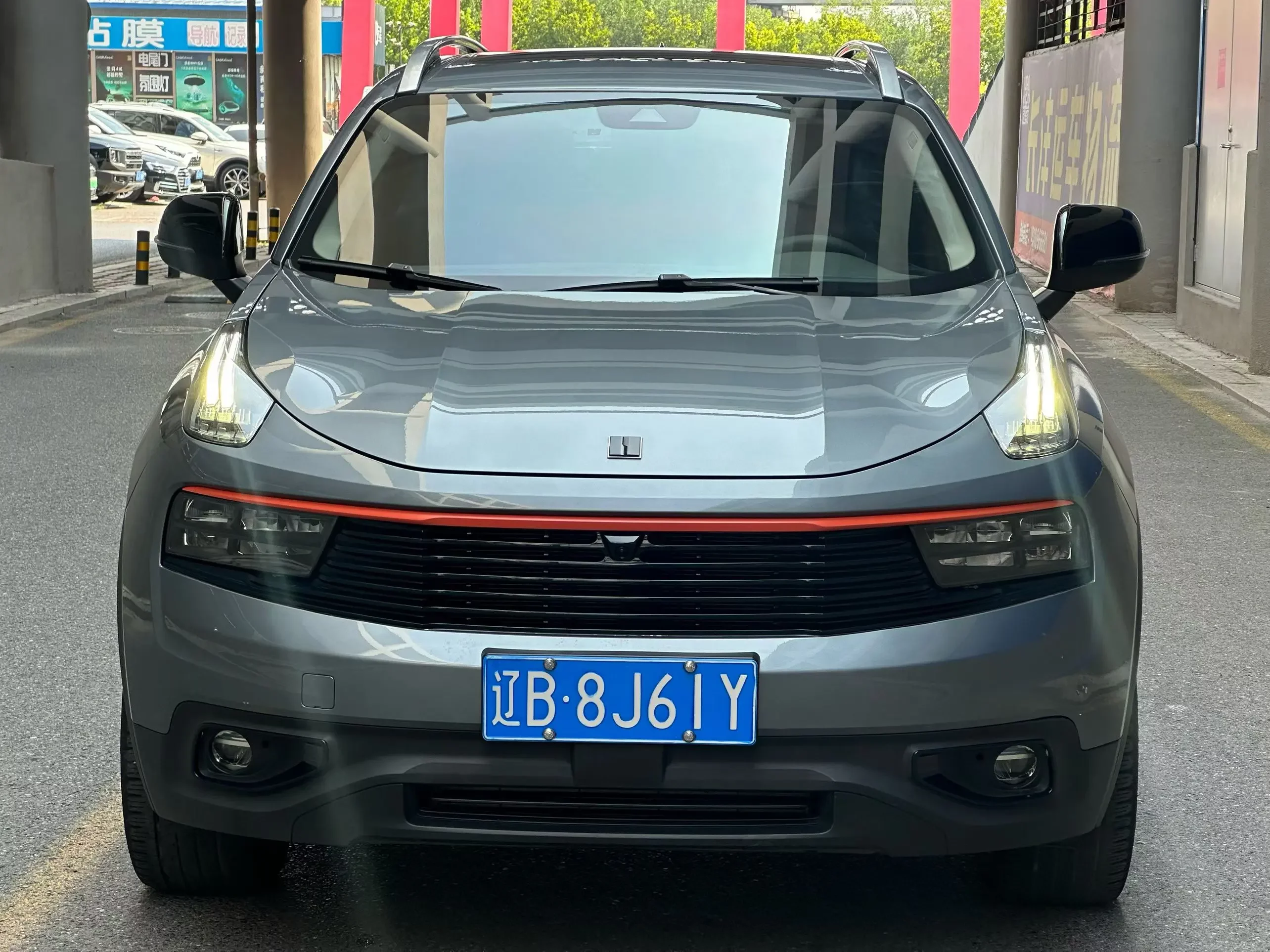 Lynk & Co 01