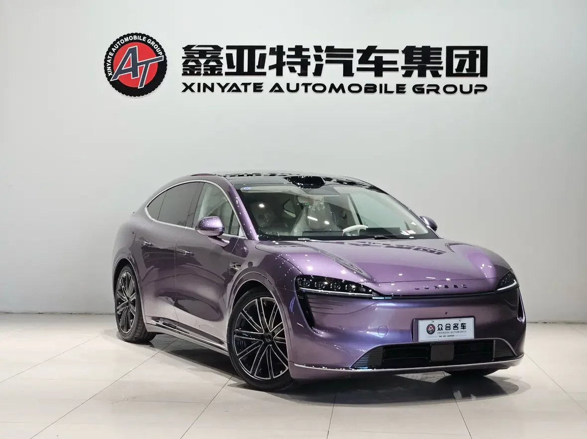 Luxeed Zhijie R7