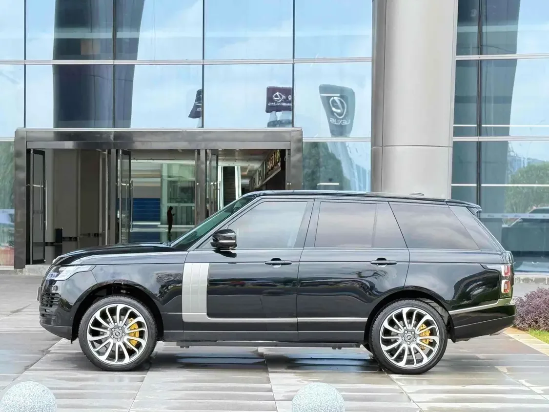 Land Rover range rover
