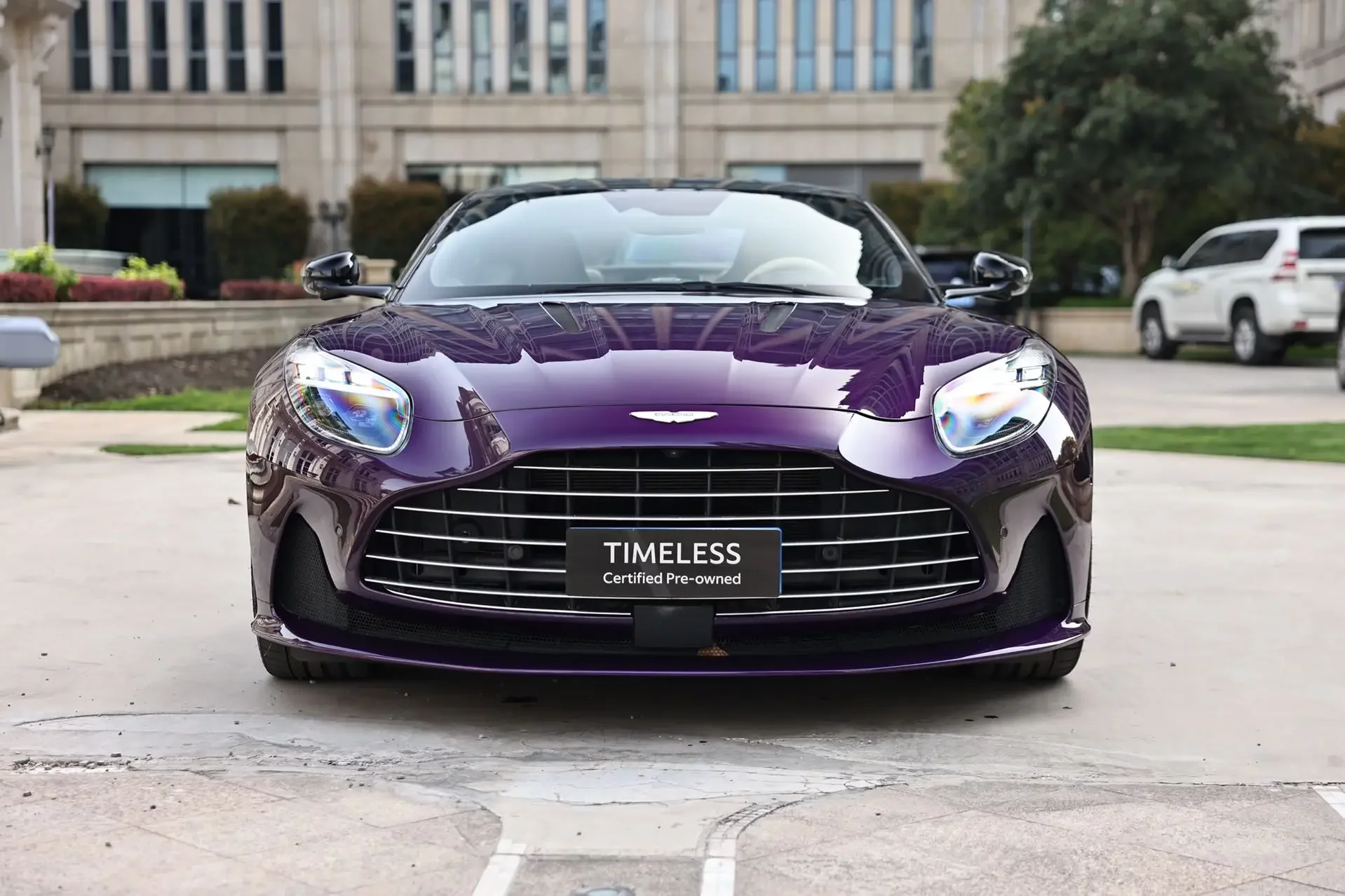 Aston Martin DB12