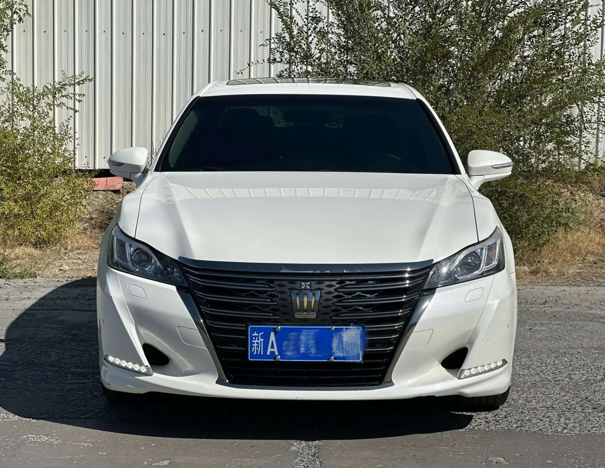 Toyota crown