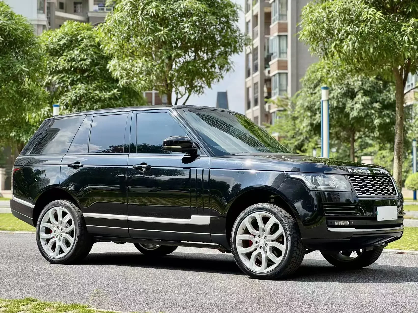 Land Rover range rover