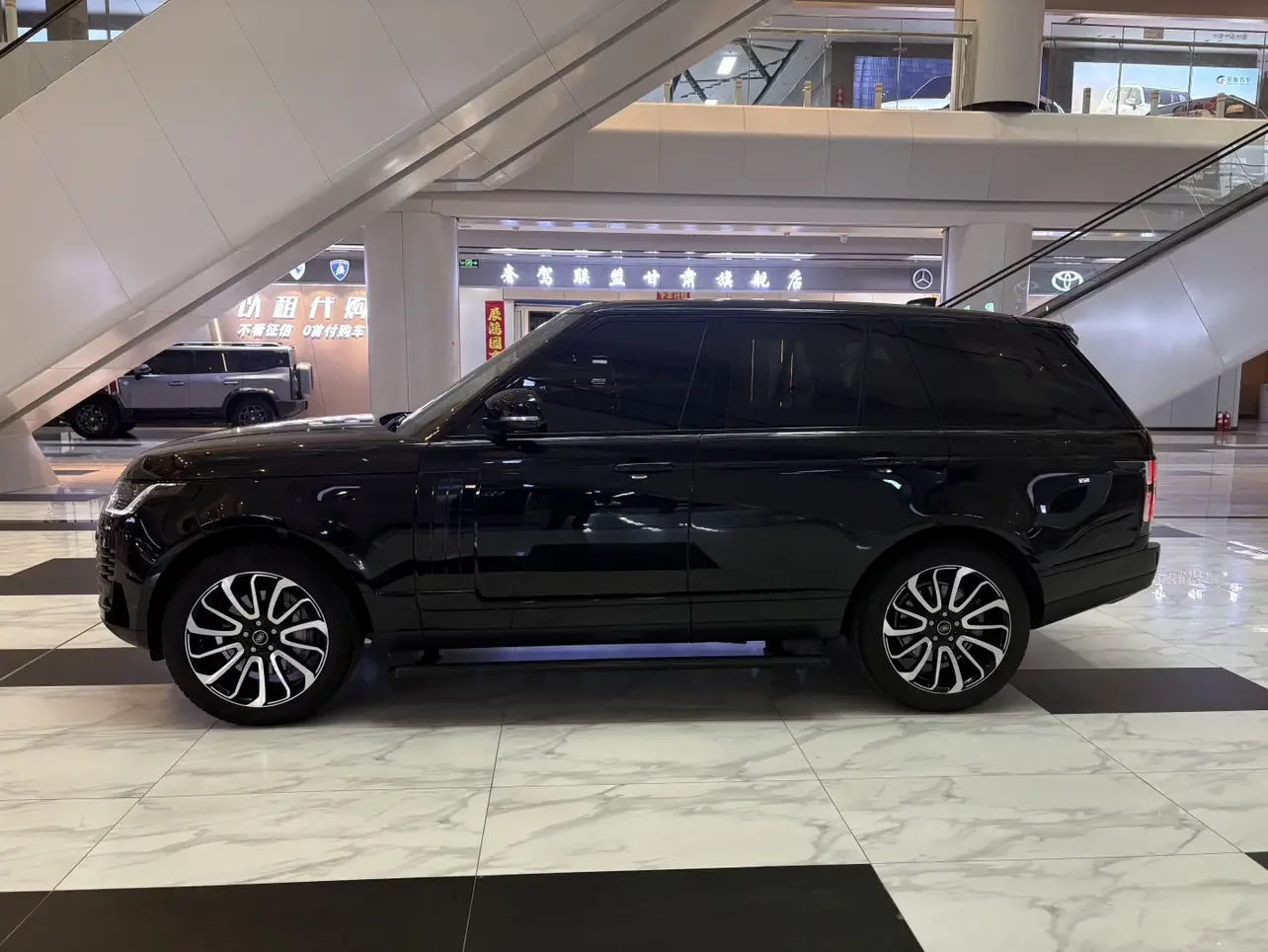 Land Rover range rover