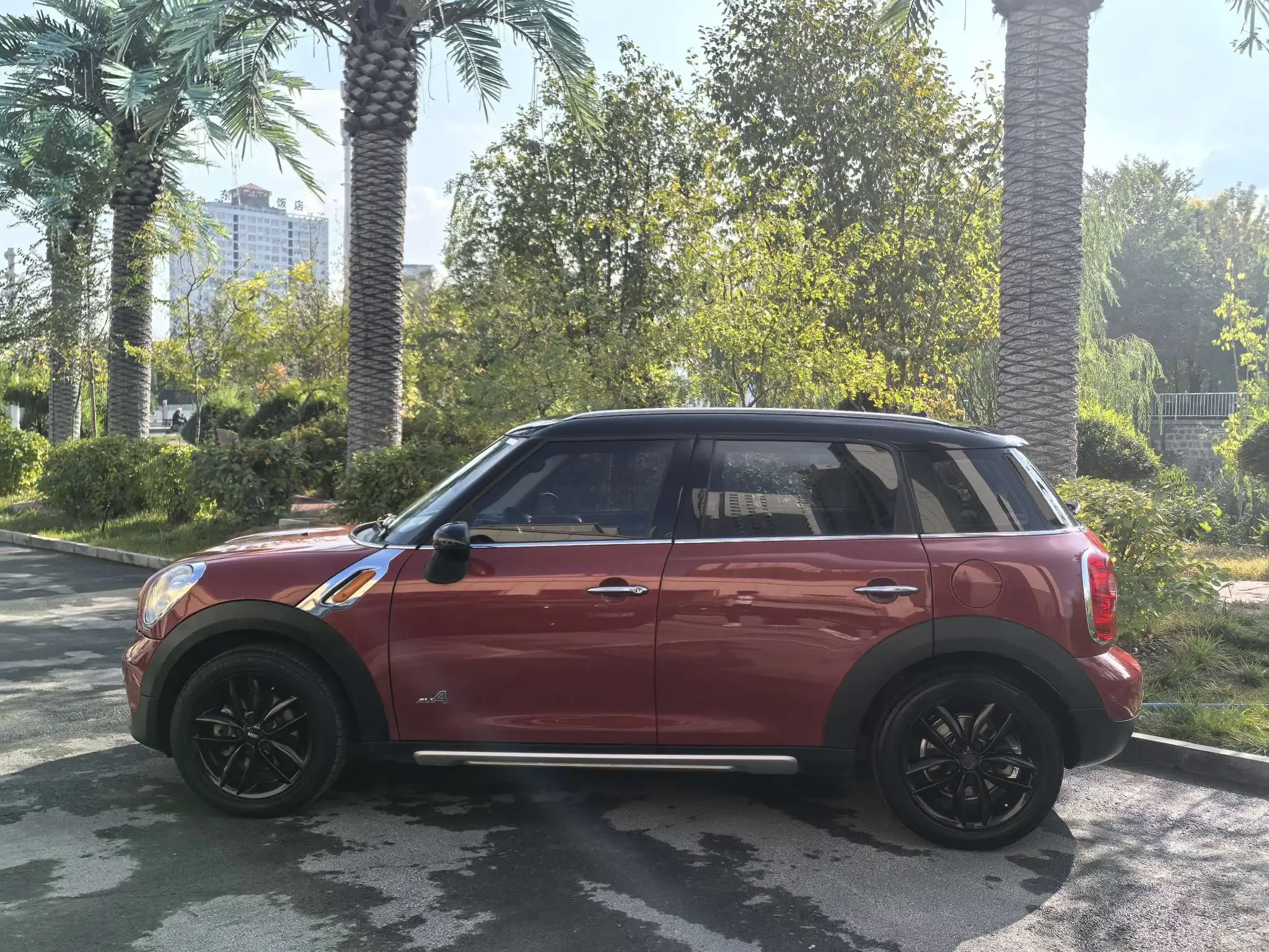 MINI COUNTRYMAN