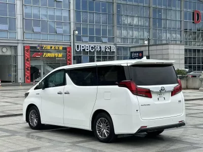 Toyota Alphard (Elfa)