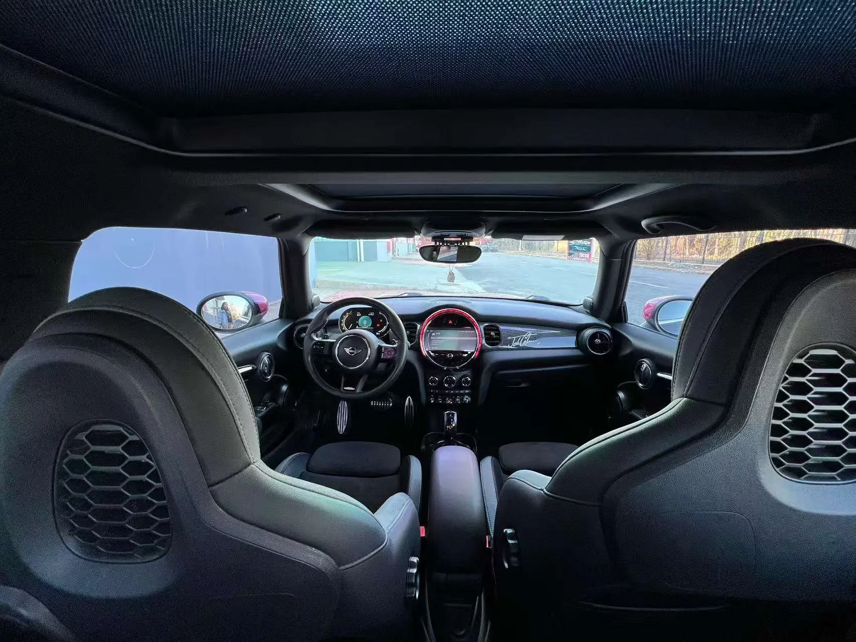 MINI 