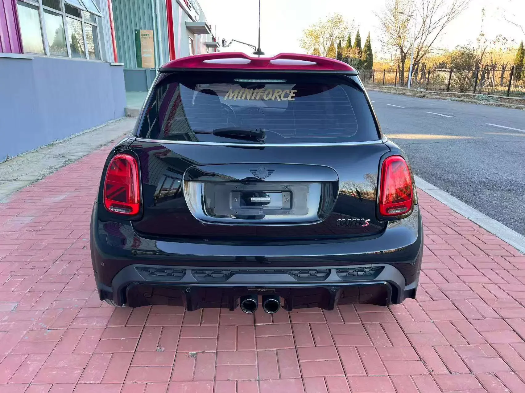 MINI 
