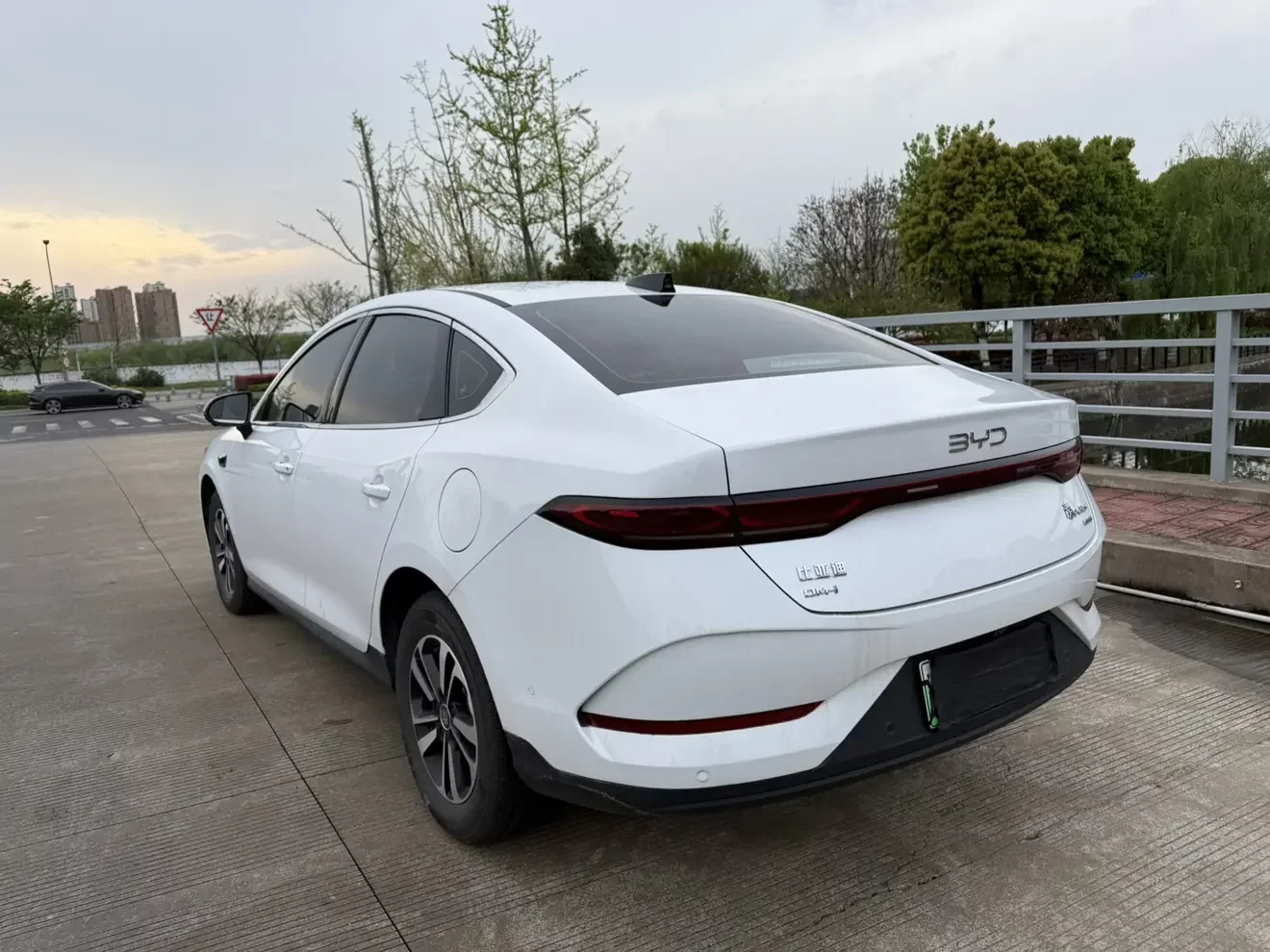 BYD Qin PLUS DM