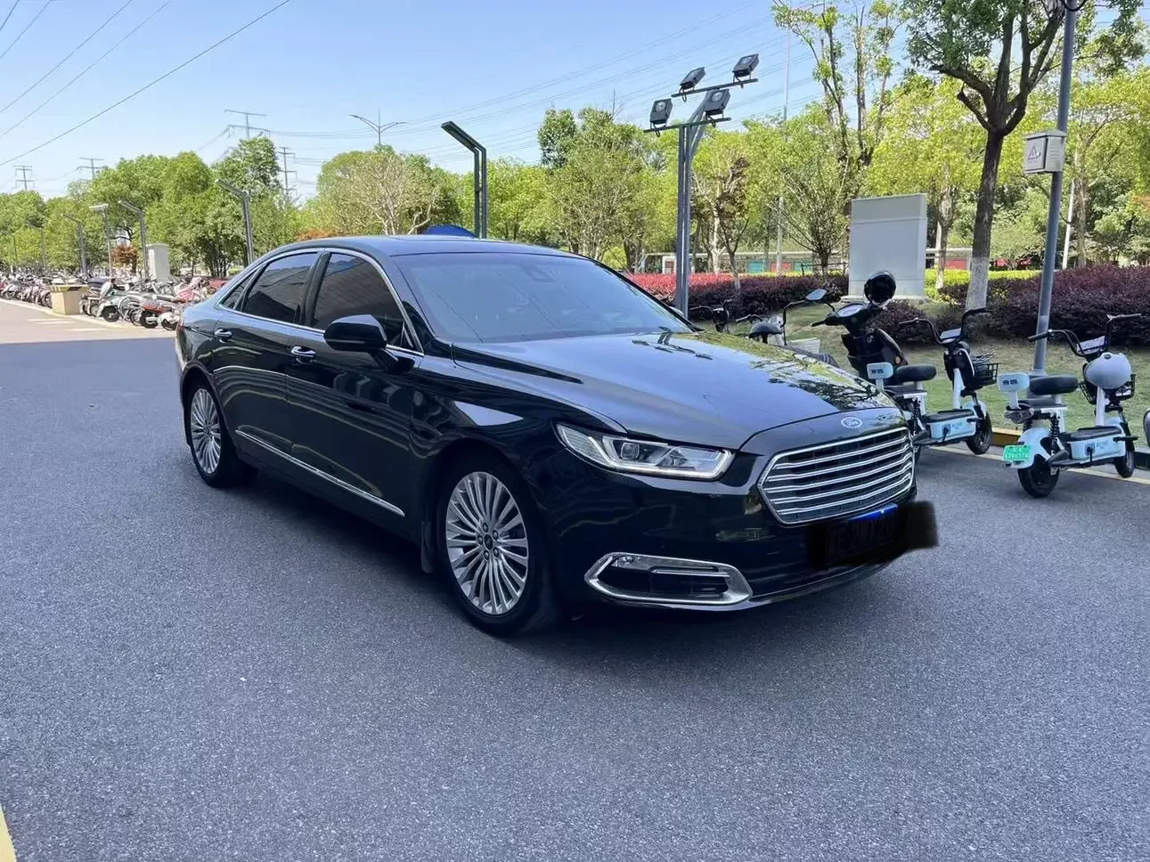 Ford Taurus