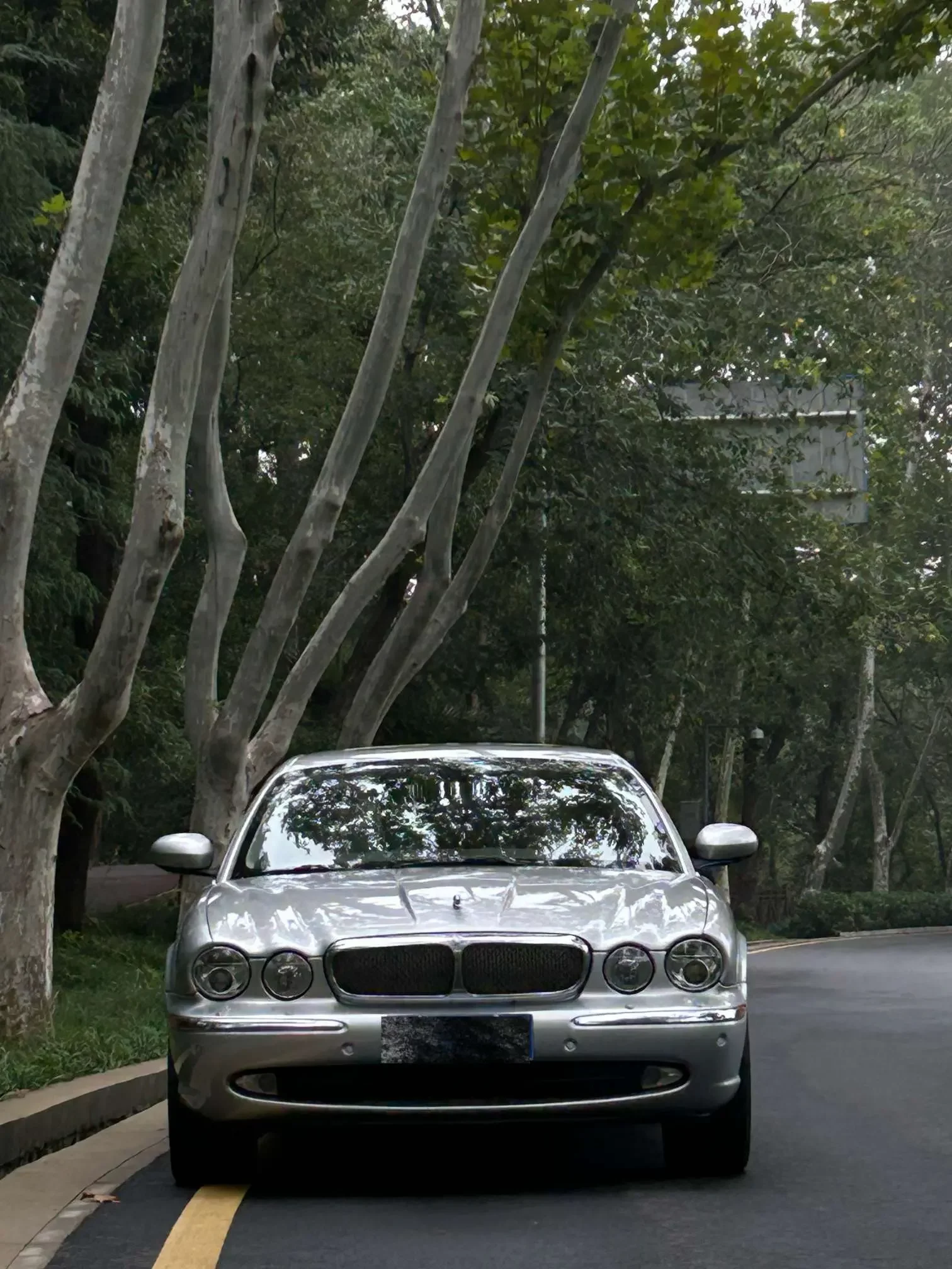 Jaguar XJ