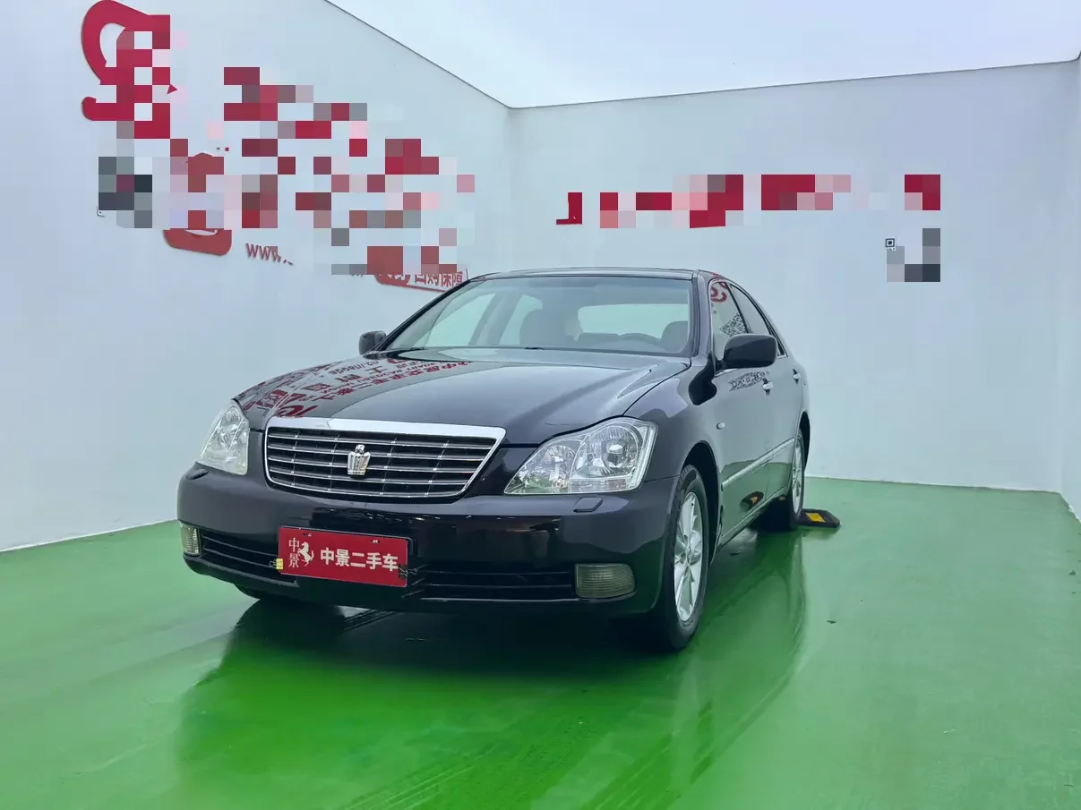 Toyota crown
