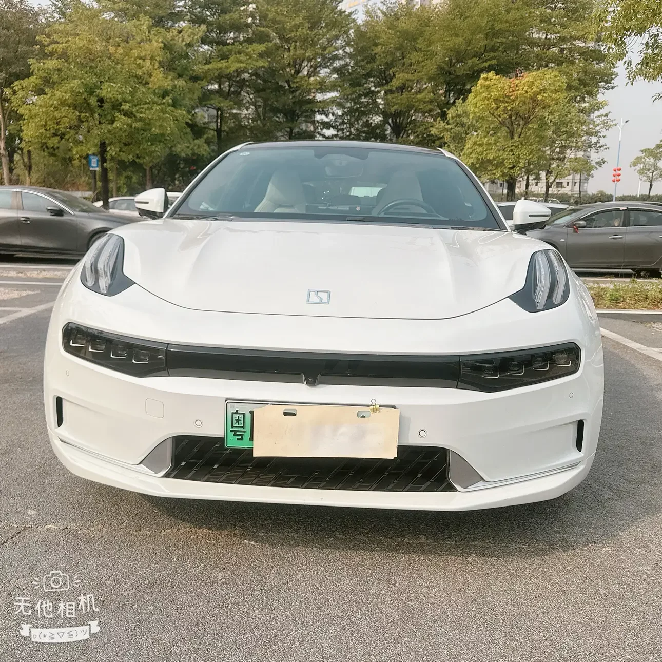 ZEEKR 001