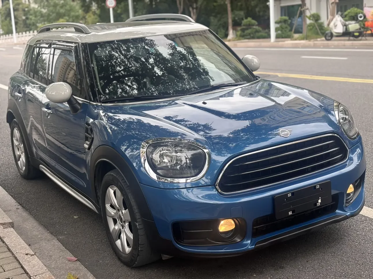 MINI COUNTRYMAN