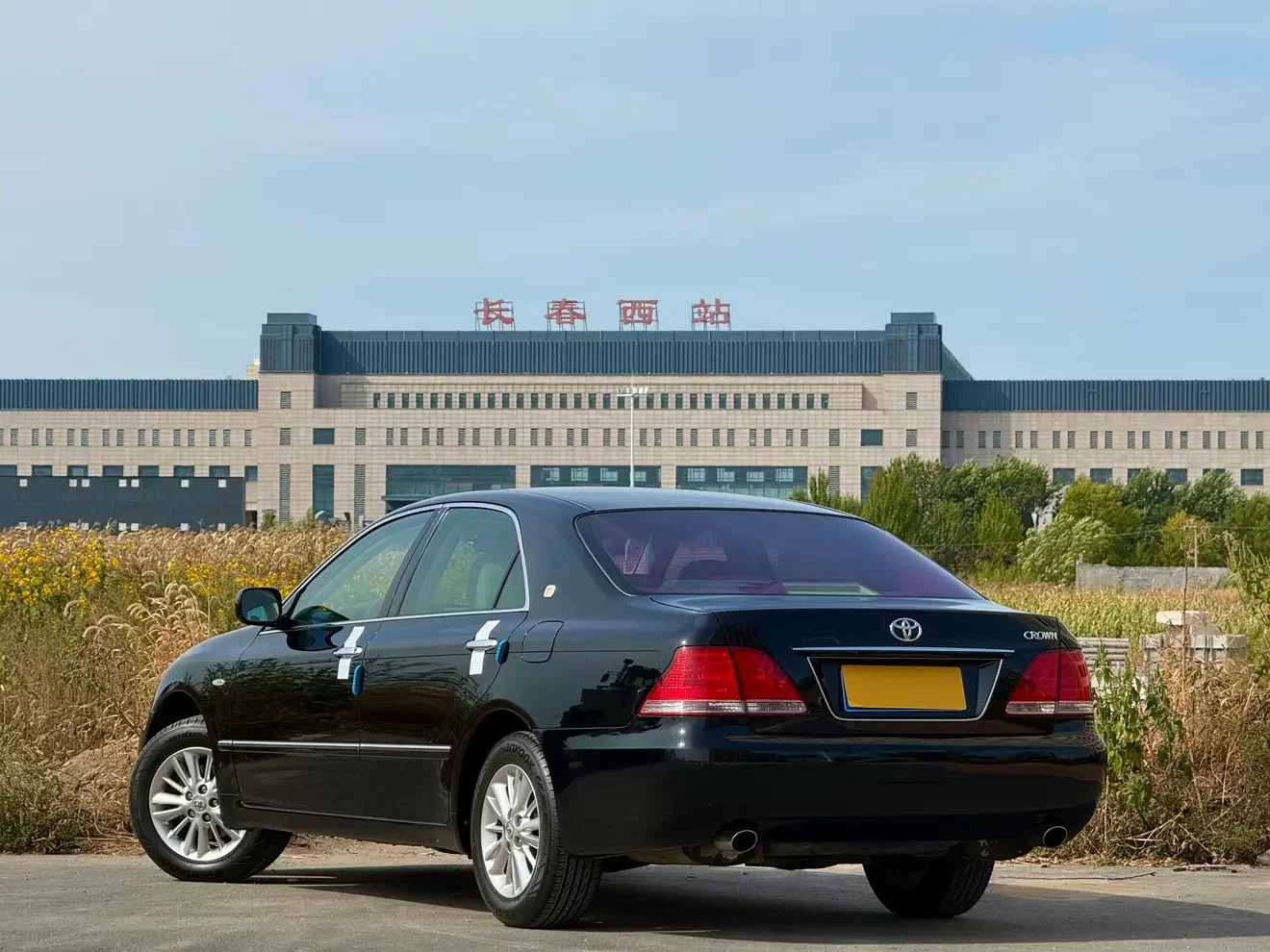 Toyota crown