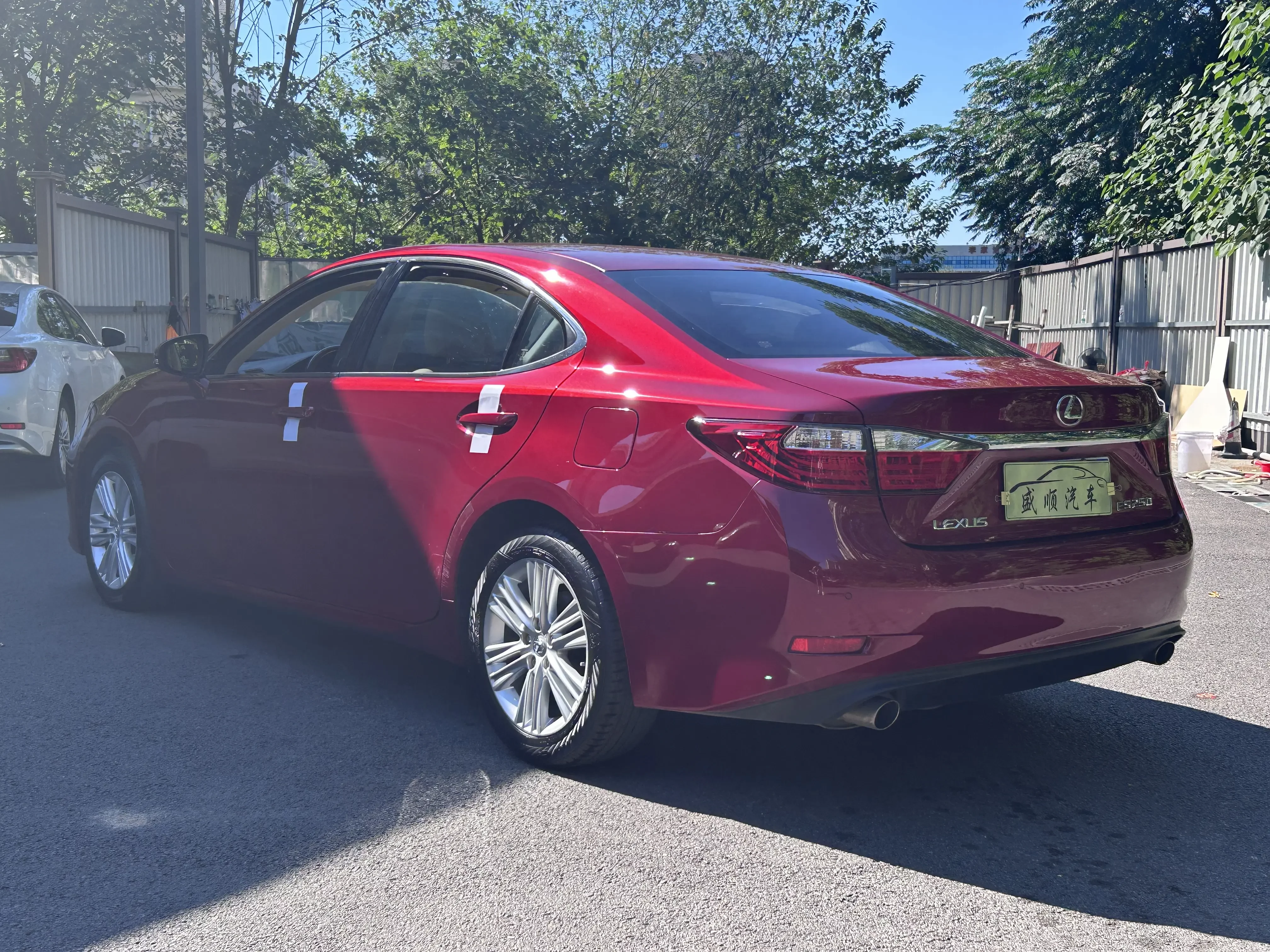 Lexus ES