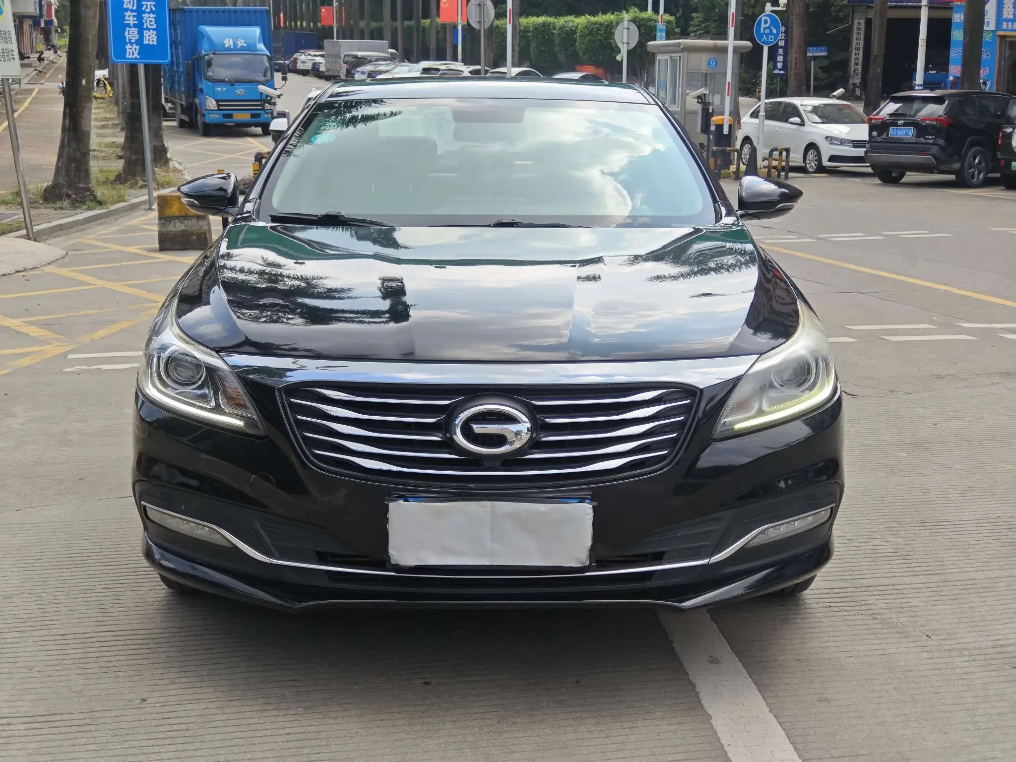 GAC Trumpchi GA8
