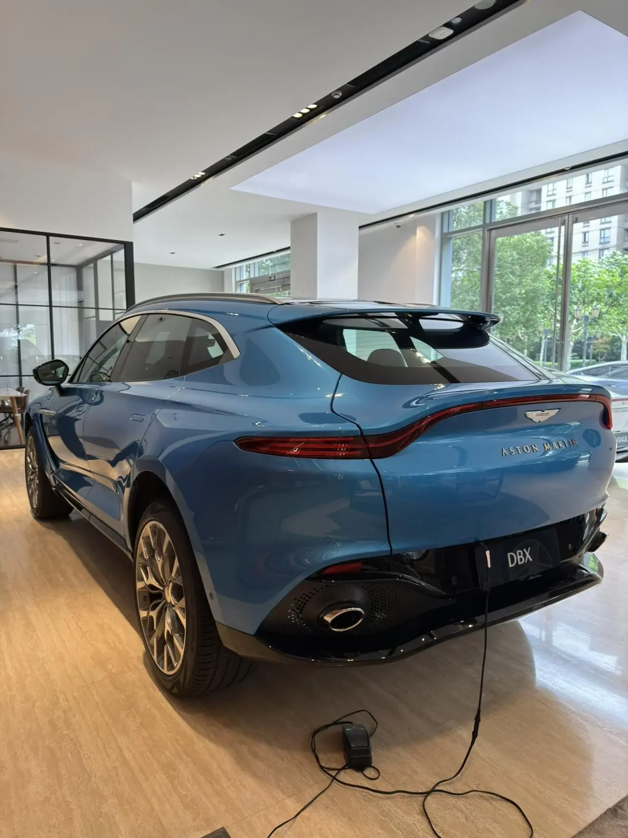 Aston Martin DBX