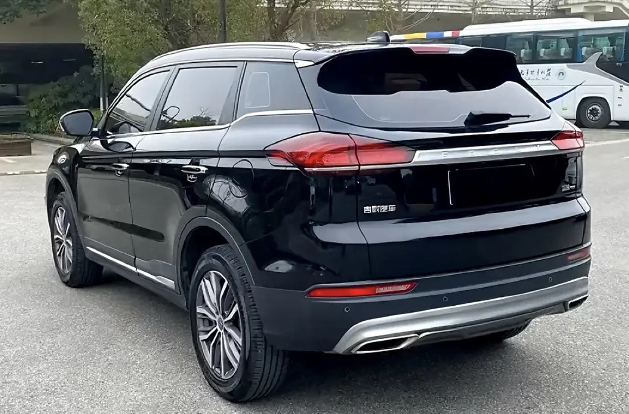Geely Atlas